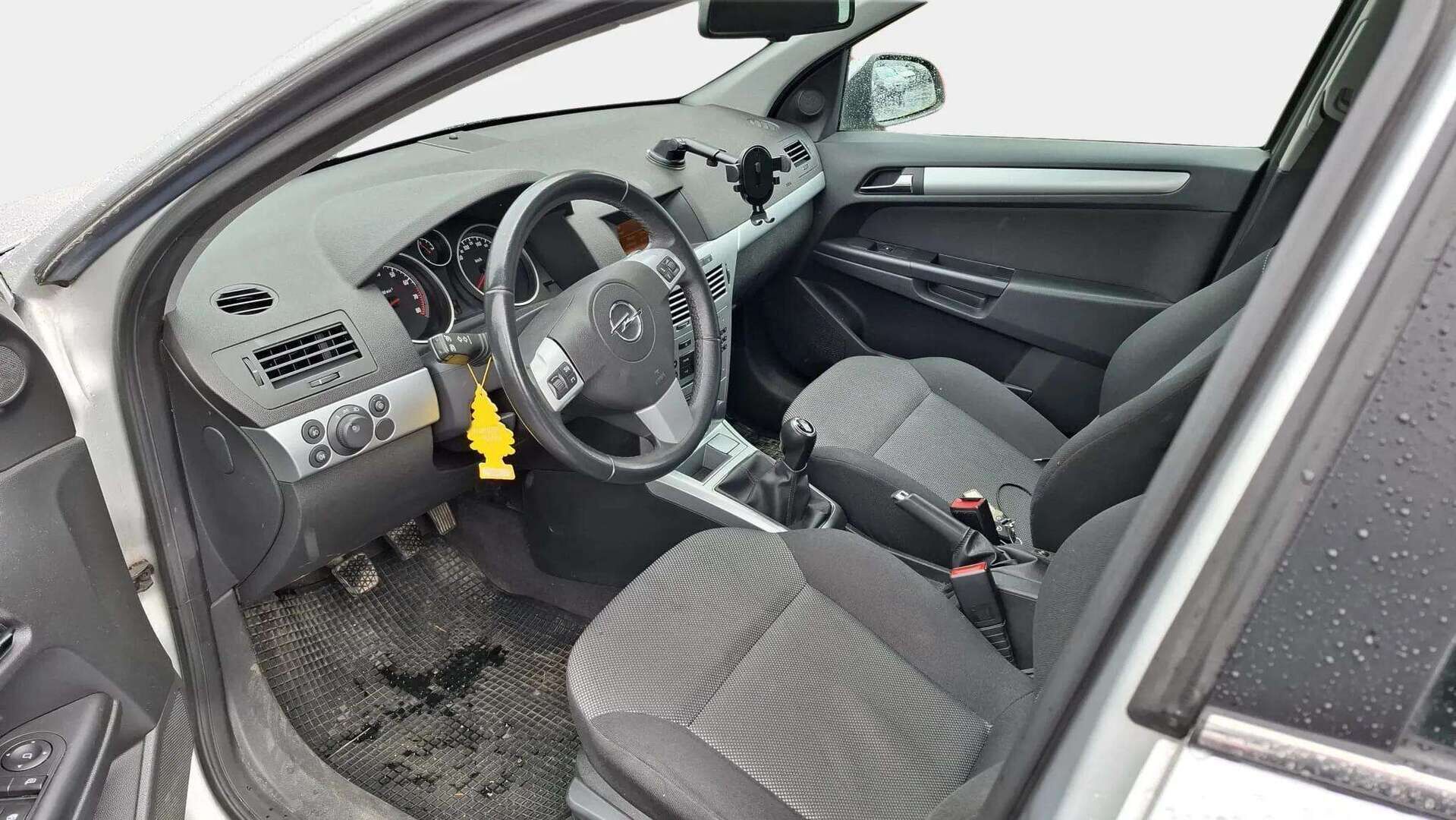 Opel Astra 2011 Wagon Ultimate 1,6 Ecotec 85kW MT5 - YritysOutlet - Myydään vain yrityksille