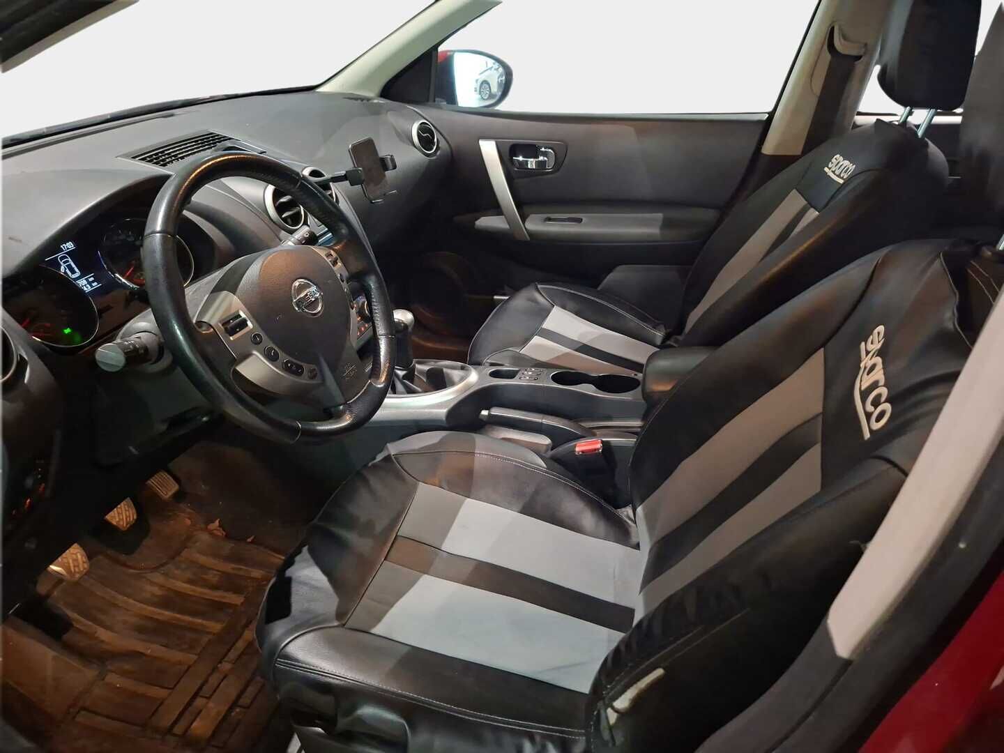 Nissan Qashqai 2011 1,6 Acenta 2WD YritysOutlet - Myydään vain yrityksille - | Suomi-Auto | Kahdet hyvät renkaat aluilla | Koukku | Säntit huollot | Lohko- ja sisätilanlämmitin |