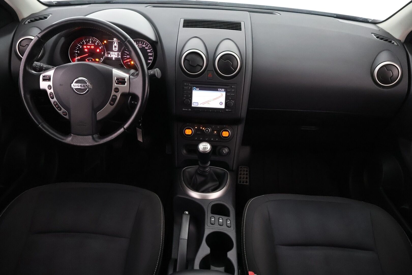 Nissan Qashqai 2011 2,0L Acenta 2WD 6M/T Connect MY11 - Suomiauto / Vetokoukku / Peruutuskamera / Navi / Lohko & Sisäpistoke / Vakkari / Hiljattain huollettu!