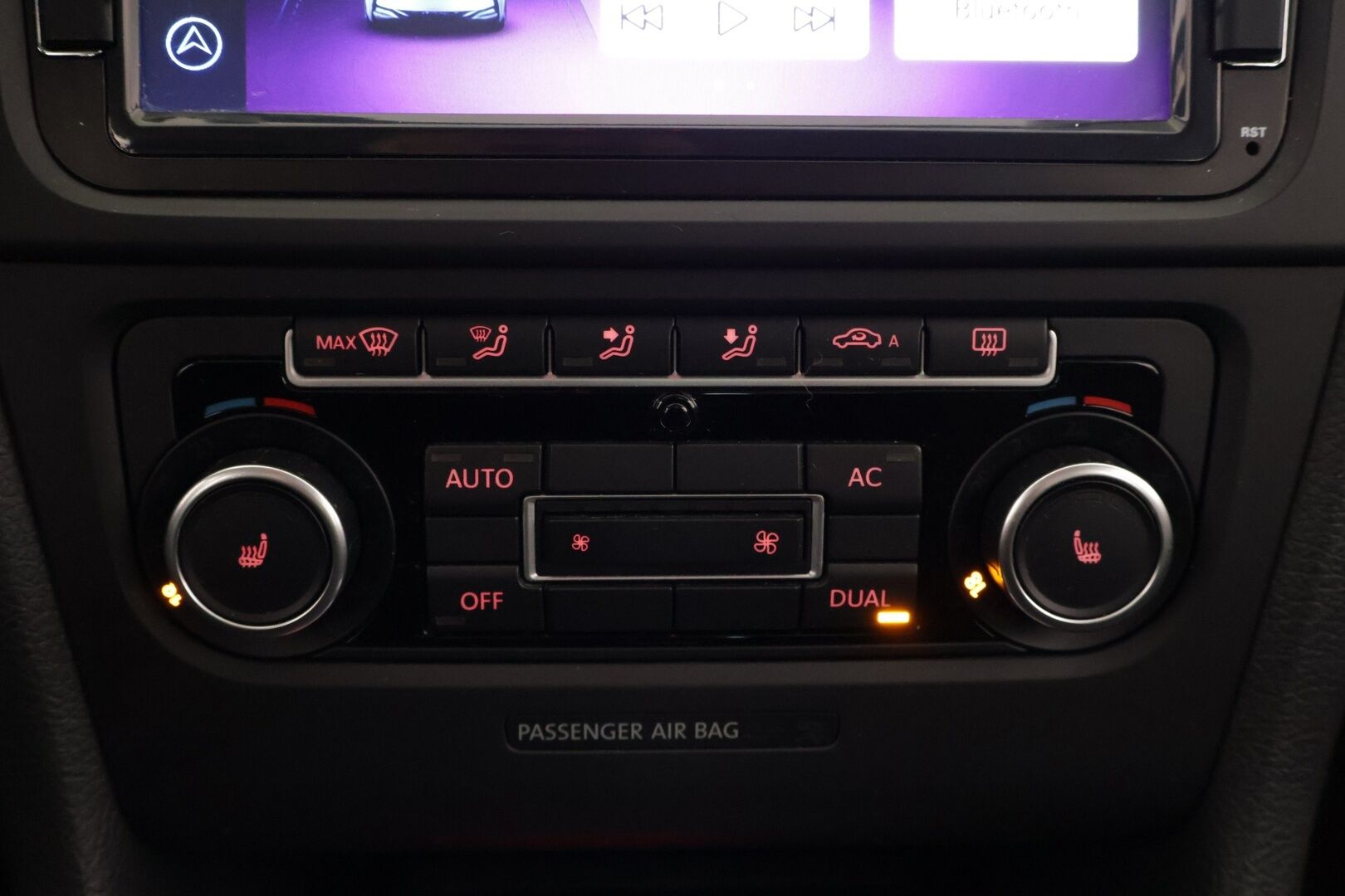 Volkswagen Golf 2011 Highline 1,4 TSI 90 kW, DSG-autom. 4-ovinen - *Myydään Huutokaupat.com*