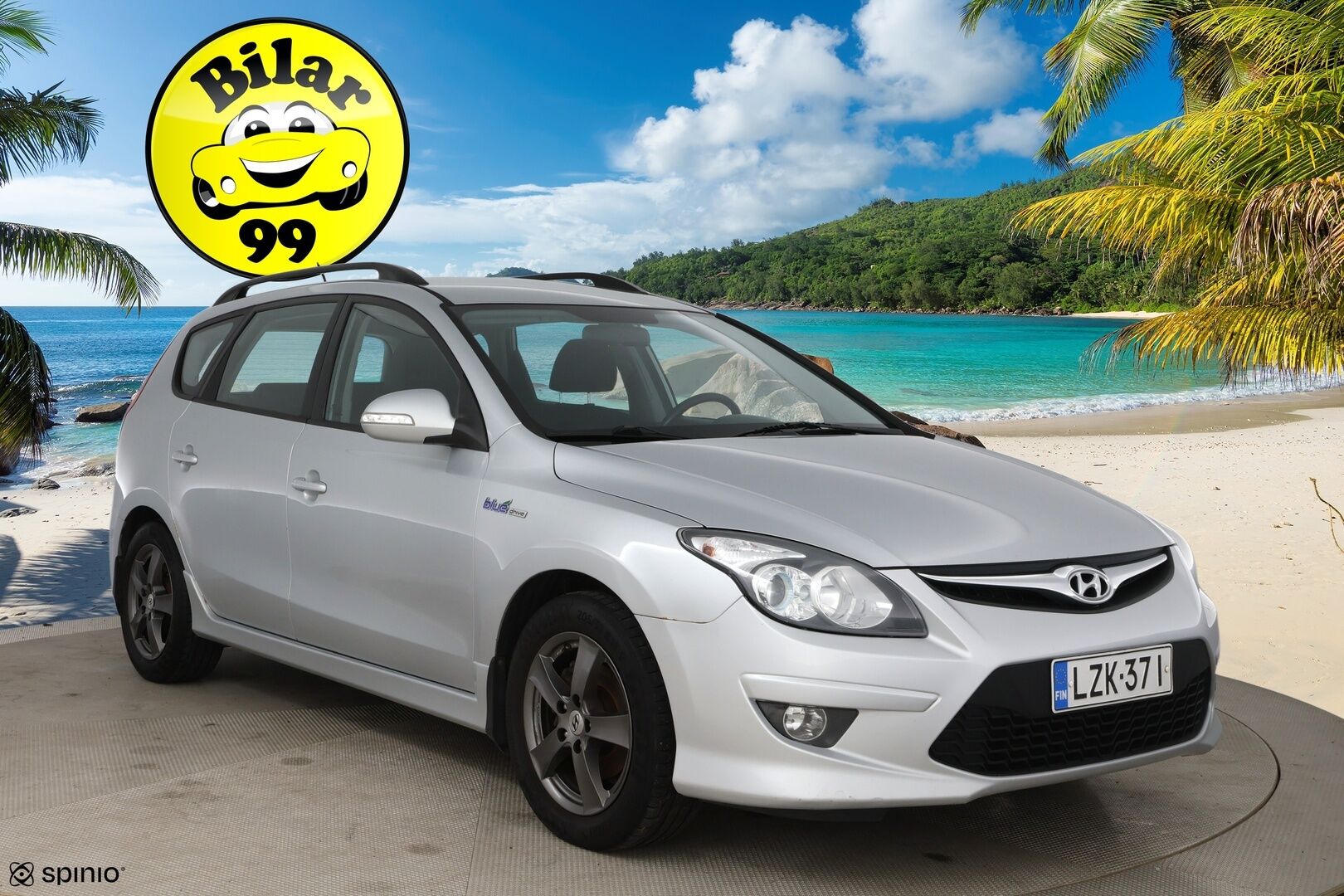 Hyundai i30 2011 Wagon 1,6 CVVT 6MT ISG Premium / Lohkolämmitin / Vakkari / 2x Renkaat - Juuri huollettu Suomi-auto hyvällä huoltohistorialla 2x renkain!