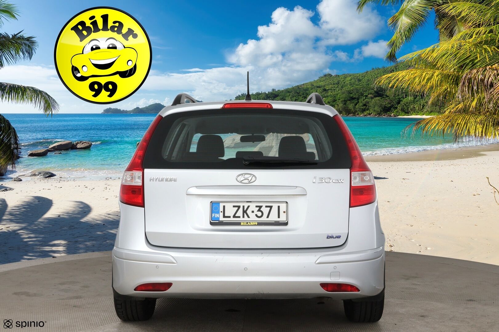 Hyundai i30 2011 Wagon 1,6 CVVT 6MT ISG Premium / Lohkolämmitin / Vakkari / 2x Renkaat - Juuri huollettu Suomi-auto hyvällä huoltohistorialla 2x renkain!