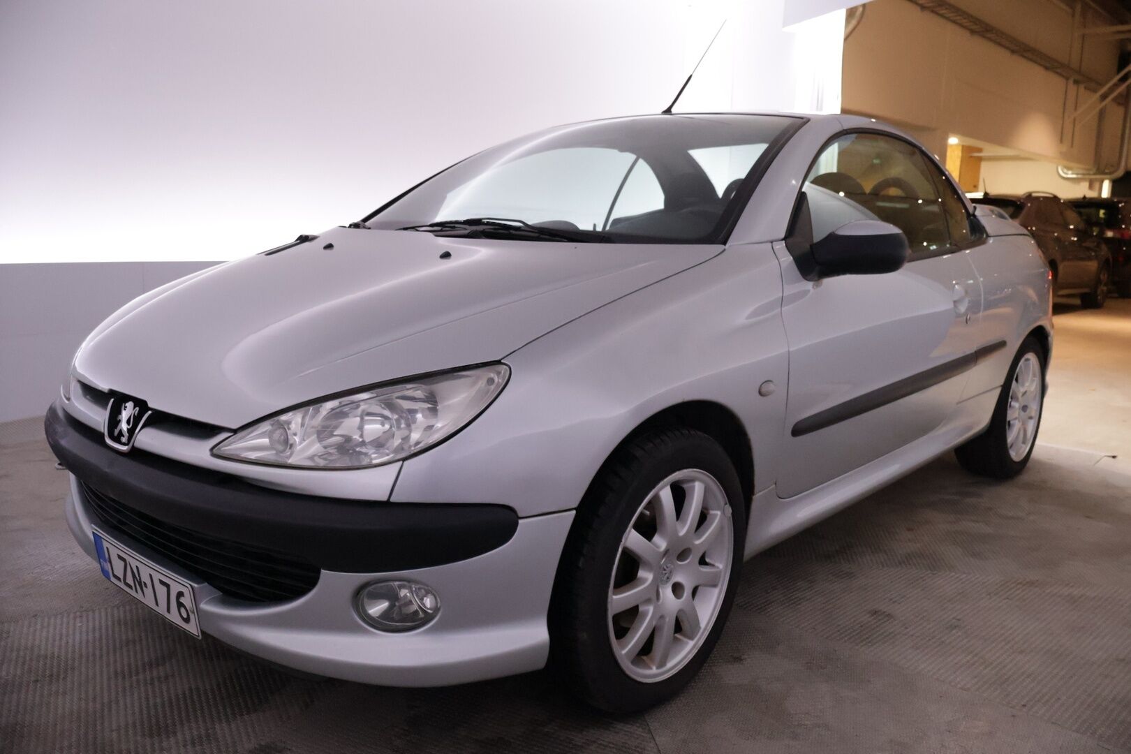 Peugeot 206 2003 CC 1.6 109hv *Mydään huutokaupat.com*