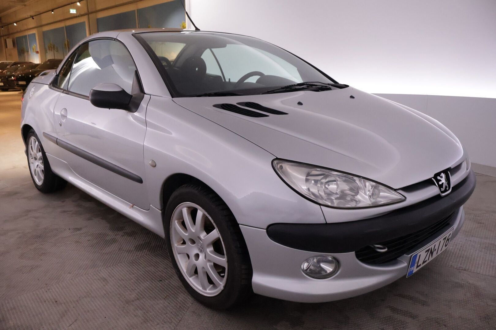 Peugeot 206 2003 CC 1.6 109hv *Mydään huutokaupat.com*
