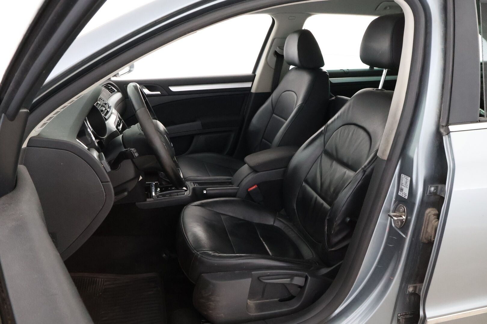 Skoda Superb 2012 Combi 2,0 TDI 140 4x4 Ambition DSG Autom. - YritysOutlet - Myydään vain yrityksille - - YritysOutlet - Myydään vain yrityksille