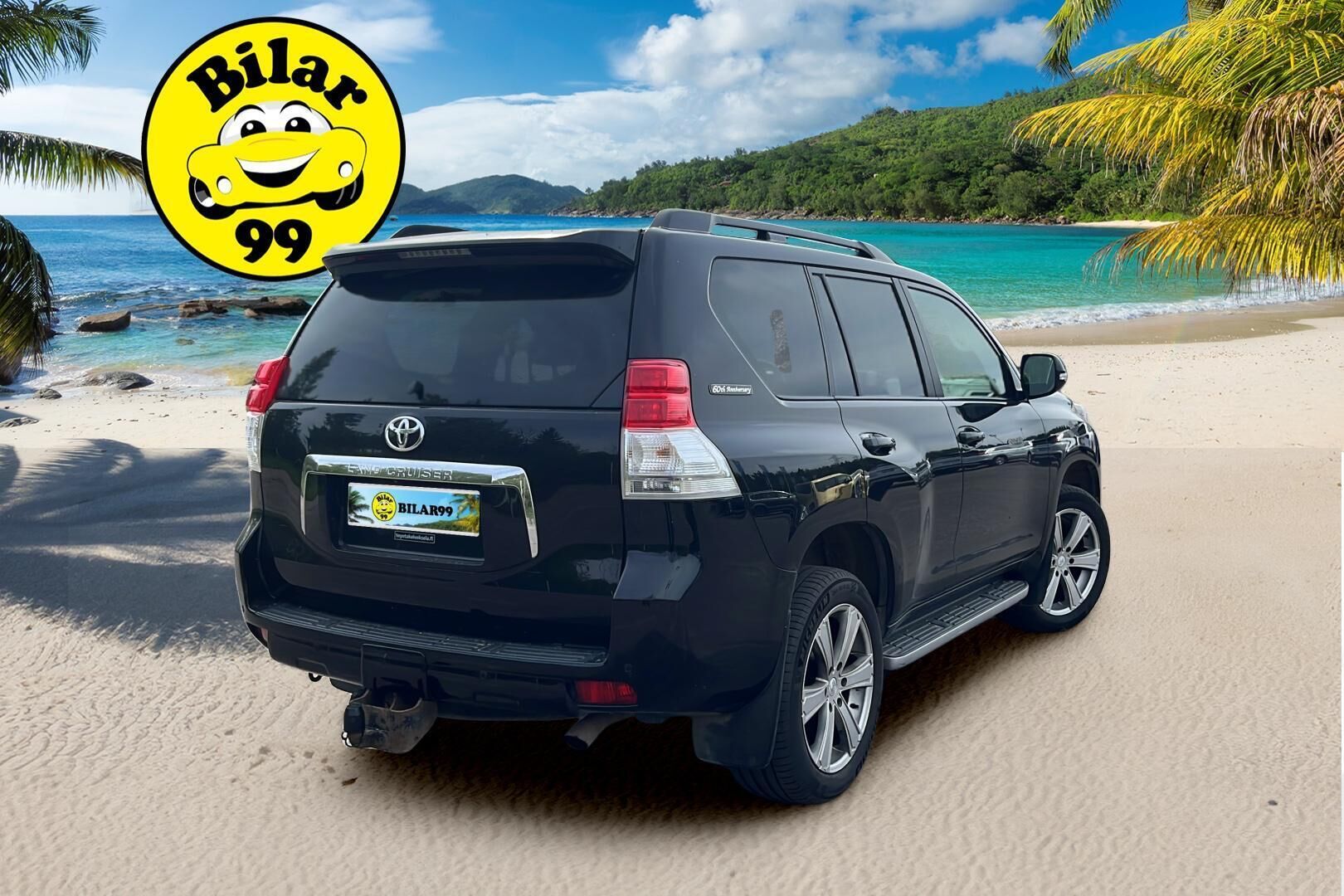 Toyota Land Cruiser 2012 3,0 D-4D DPF Luxury aut. 5h - Suomi-Auto | Erinomainen huoltohistoria | Lohkolämmitin | Automaattinen ilmastointi | 
