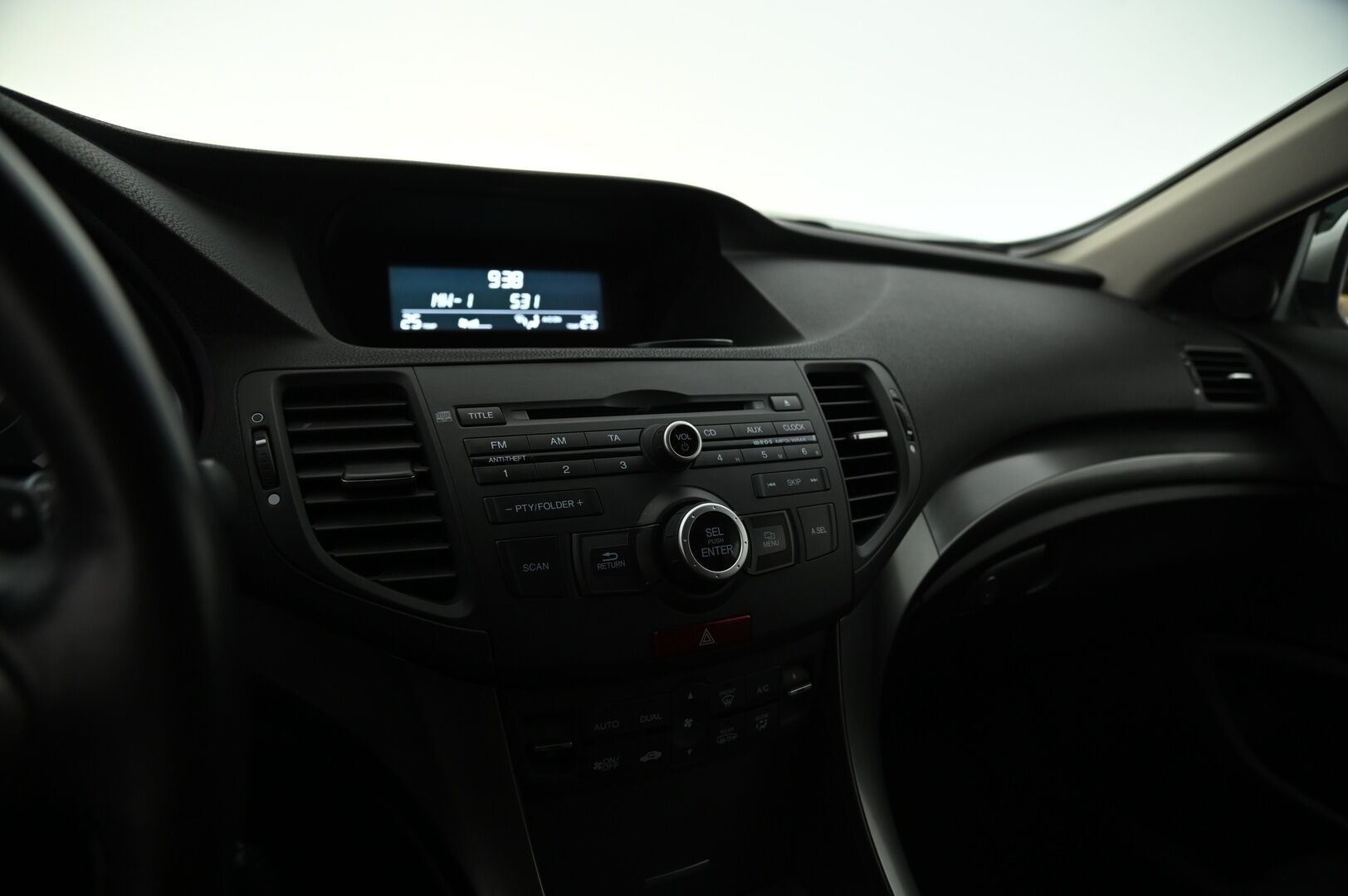 Honda Accord 2012 Tourer 2,0 Elegance AT Business *Suomi-Auto / Koukku / Vakkari / Lohkolämmitin / 2x Renkaat* - Luotettava ajajan auto! / Kahdet hyvät renkaat