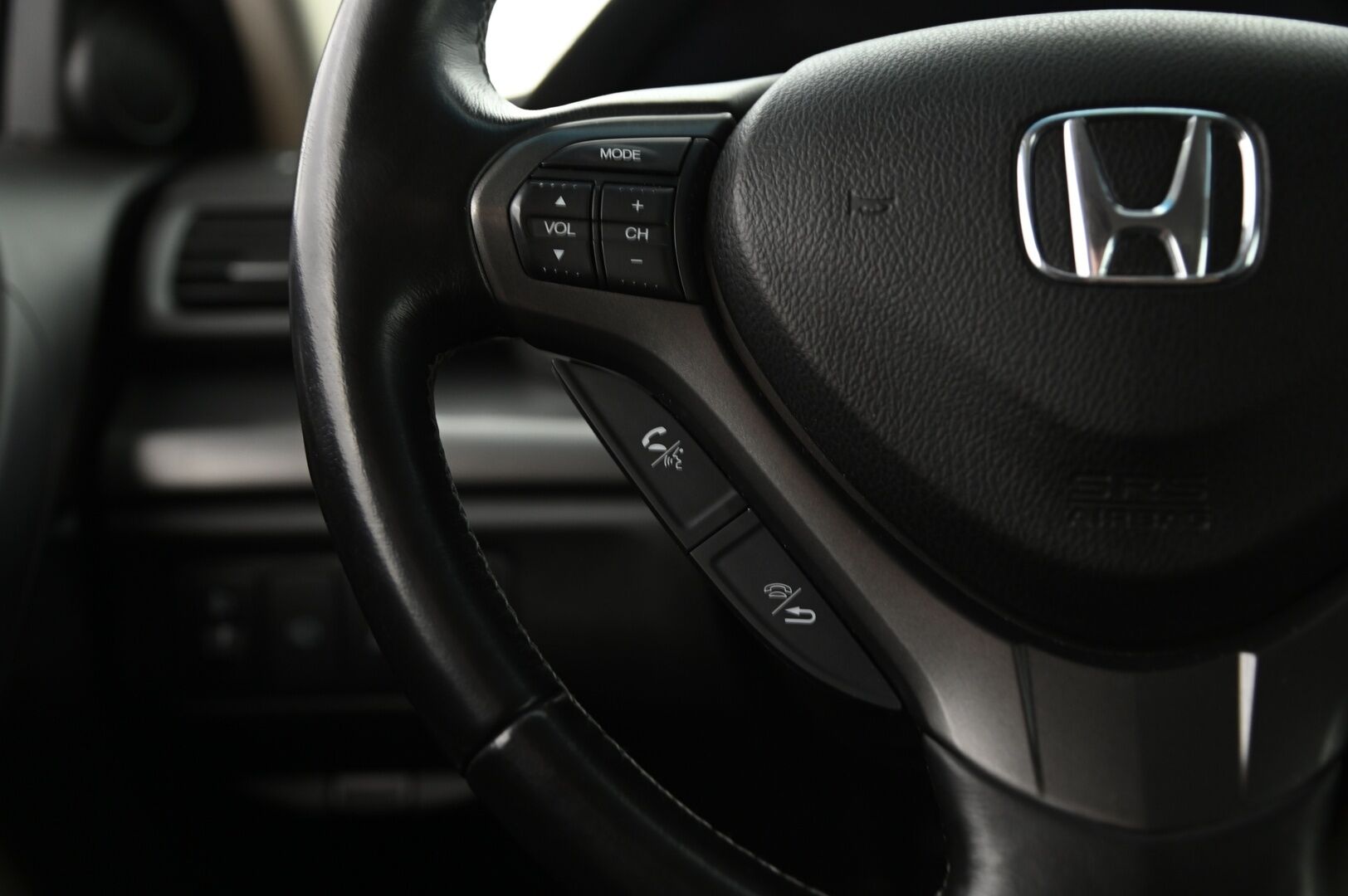 Honda Accord 2012 Tourer 2,0 Elegance AT Business *Suomi-Auto / Koukku / Vakkari / Lohkolämmitin / 2x Renkaat* - Luotettava ajajan auto! / Kahdet hyvät renkaat