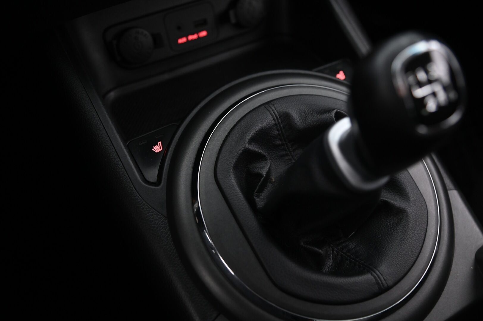 Kia Sportage 2012 1,6 ISG Urban LX EcoDynamics *Vakkari / Lohko / Penkinlämmitys edessä ja takana / BT / Suomiauto* - 2.om / Juuri Huollettu / Juuri Katsastettu / Hyvät Nastarenkaat