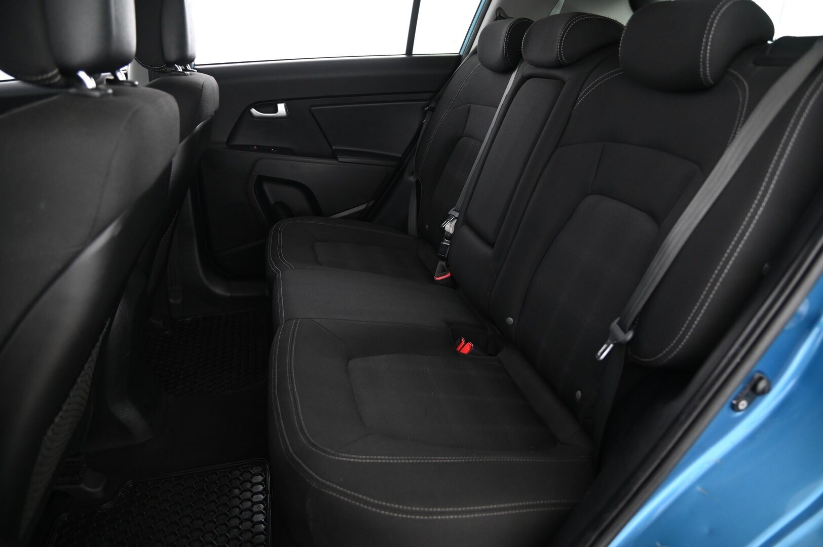 Kia Sportage 2012 1,6 ISG Urban LX EcoDynamics *Vakkari / Lohko / Penkinlämmitys edessä ja takana / BT / Suomiauto* - 2.om / Juuri Huollettu / Juuri Katsastettu / Hyvät Nastarenkaat