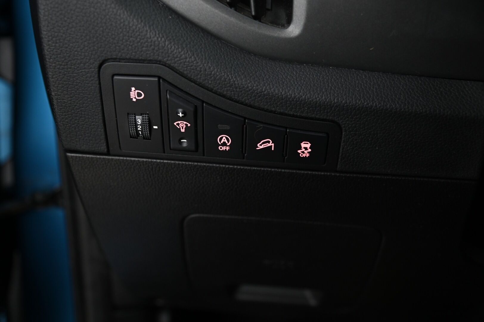 Kia Sportage 2012 1,6 ISG Urban LX EcoDynamics *Vakkari / Lohko / Penkinlämmitys edessä ja takana / BT / Suomiauto* - 2.om / Juuri Huollettu / Juuri Katsastettu / Hyvät Nastarenkaat