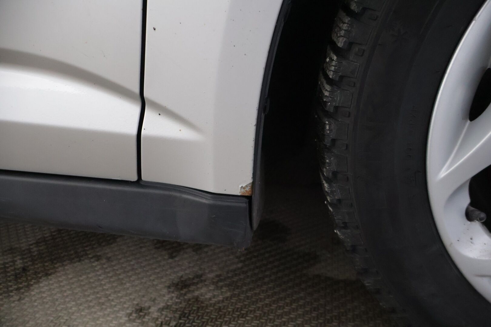 Ford C-Max 2013 1,6 TDCi 115 hv Start/Stop Titanium M6- YritysOutlet - Myydään vain yrityksille *Suomiauto / Lämm.tuulilasi / Koukku * - Toimiva auto päivittäisestä ajosta kaksilla renkailla! / Siistissä kunnossa!