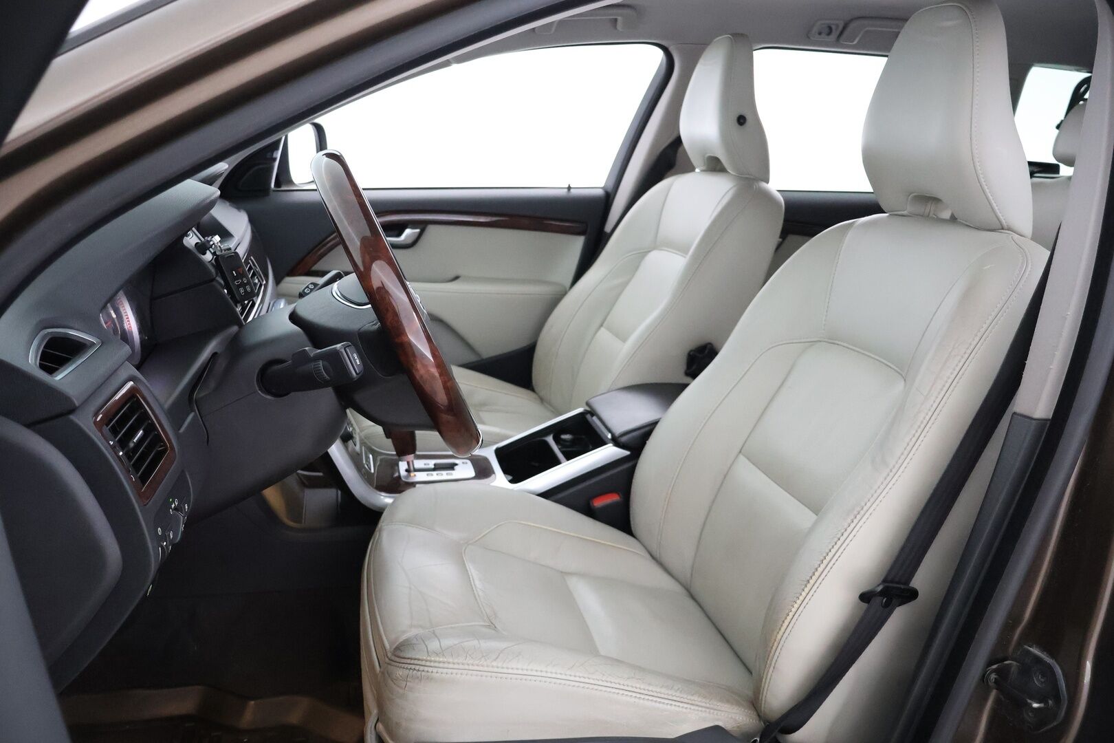 Volvo XC70 2012 D5 AWD Summum Business aut - ACC | BLIS | Webasto | Navi | Four-C | Suomi-auto 
