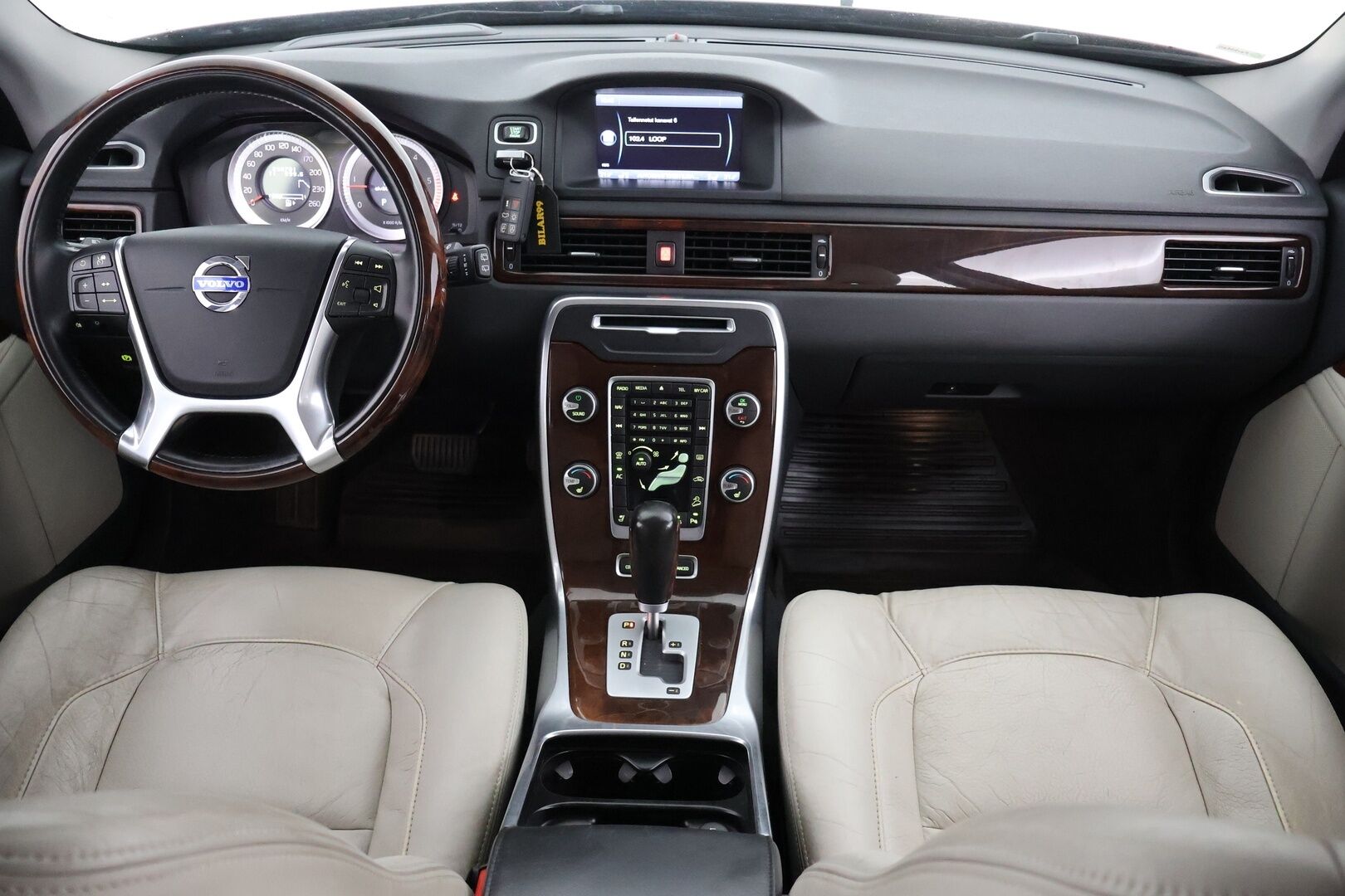 Volvo XC70 2012 D5 AWD Summum Business aut - ACC | BLIS | Webasto | Navi | Four-C | Suomi-auto 