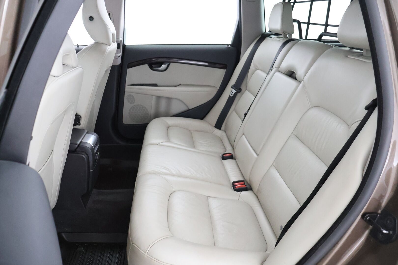 Volvo XC70 2012 D5 AWD Summum Business aut - ACC | BLIS | Webasto | Navi | Four-C | Suomi-auto 