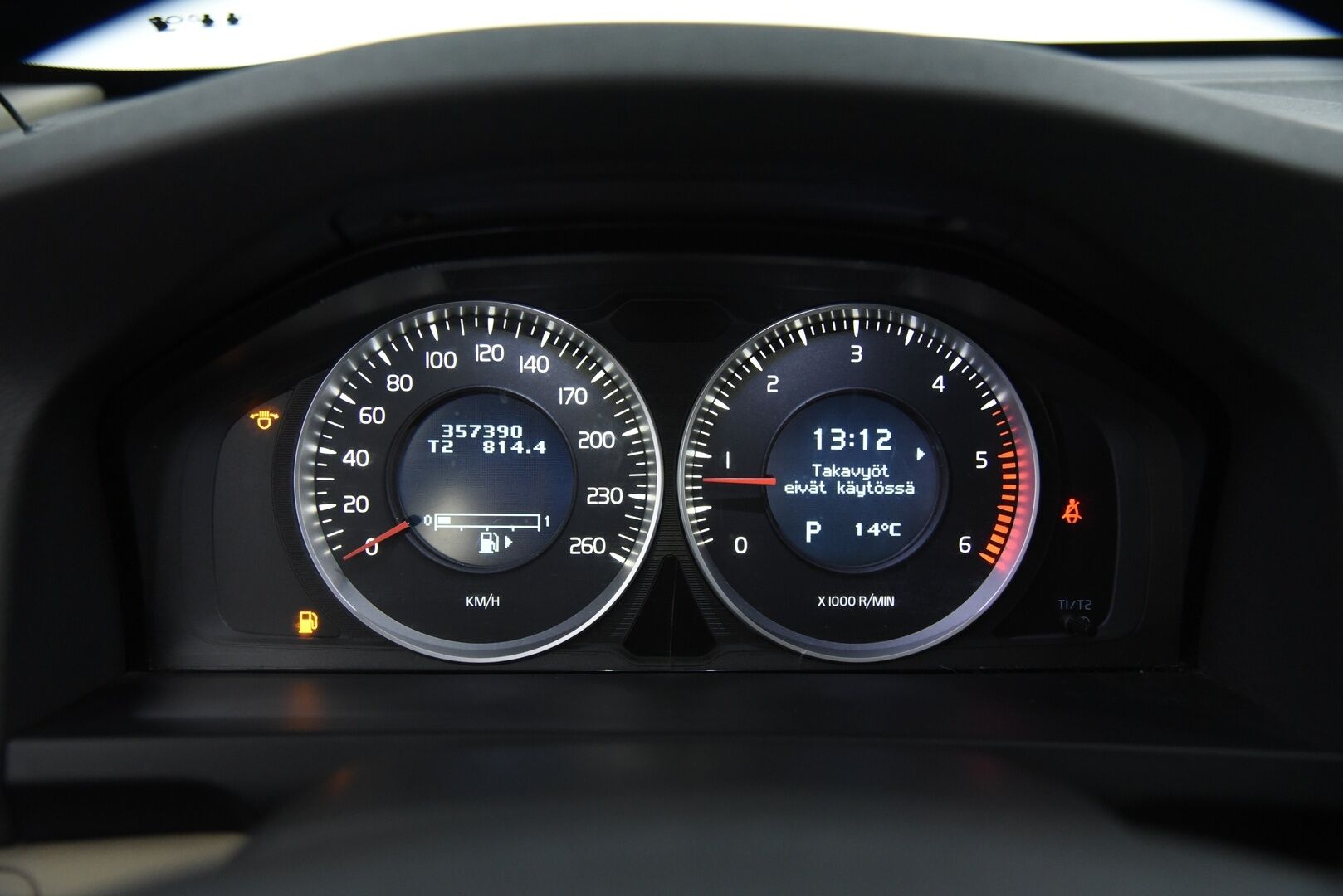 Volvo V60 2012 D3 Momentum Business aut - YritysOutlet - Myydään vain yrityksille - – Tämä auto myydään YritysOutlet -valikoimasta vain yritykselle