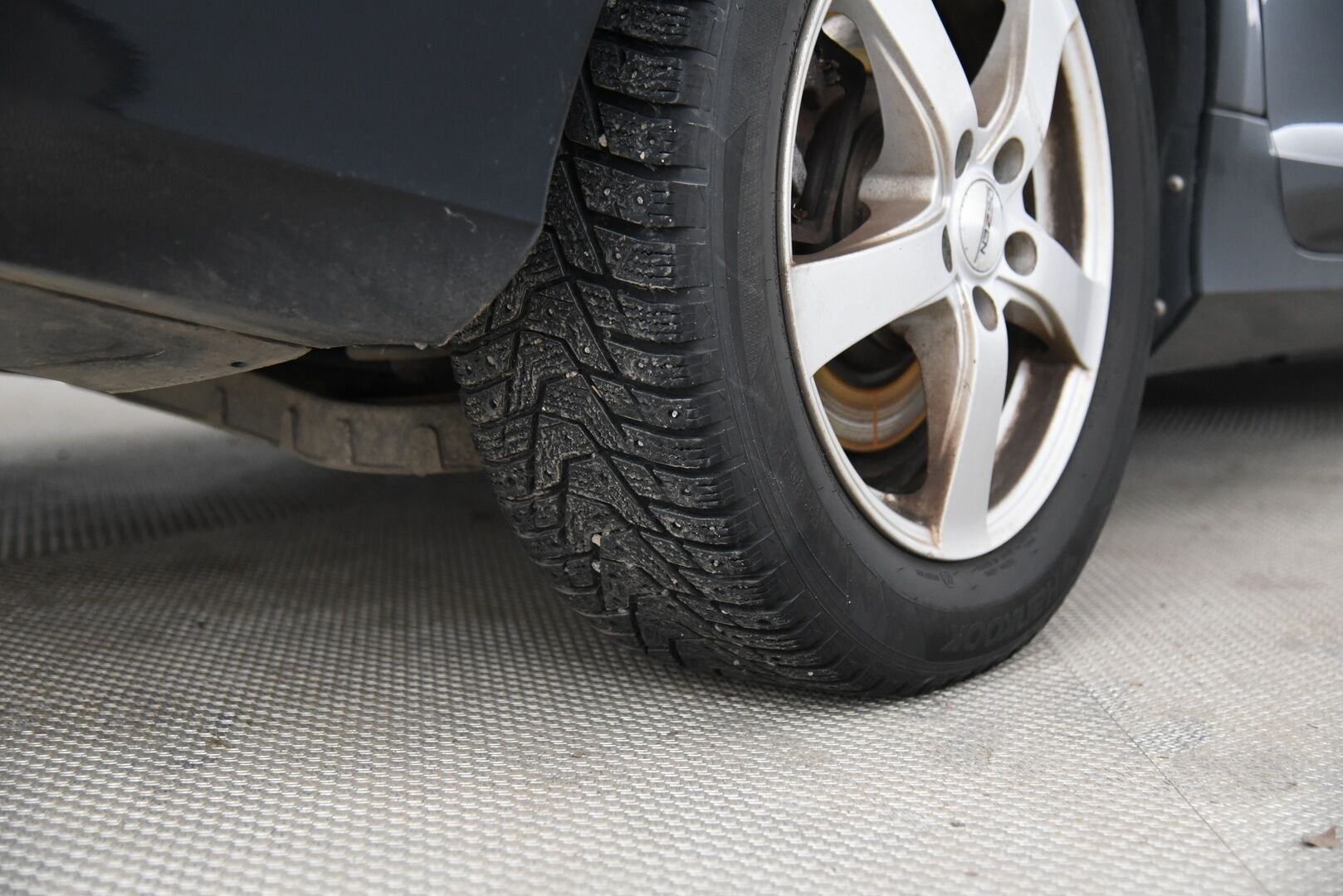 Volvo V60 2012 D3 Momentum Business aut - YritysOutlet - Myydään vain yrityksille - – Tämä auto myydään YritysOutlet -valikoimasta vain yritykselle