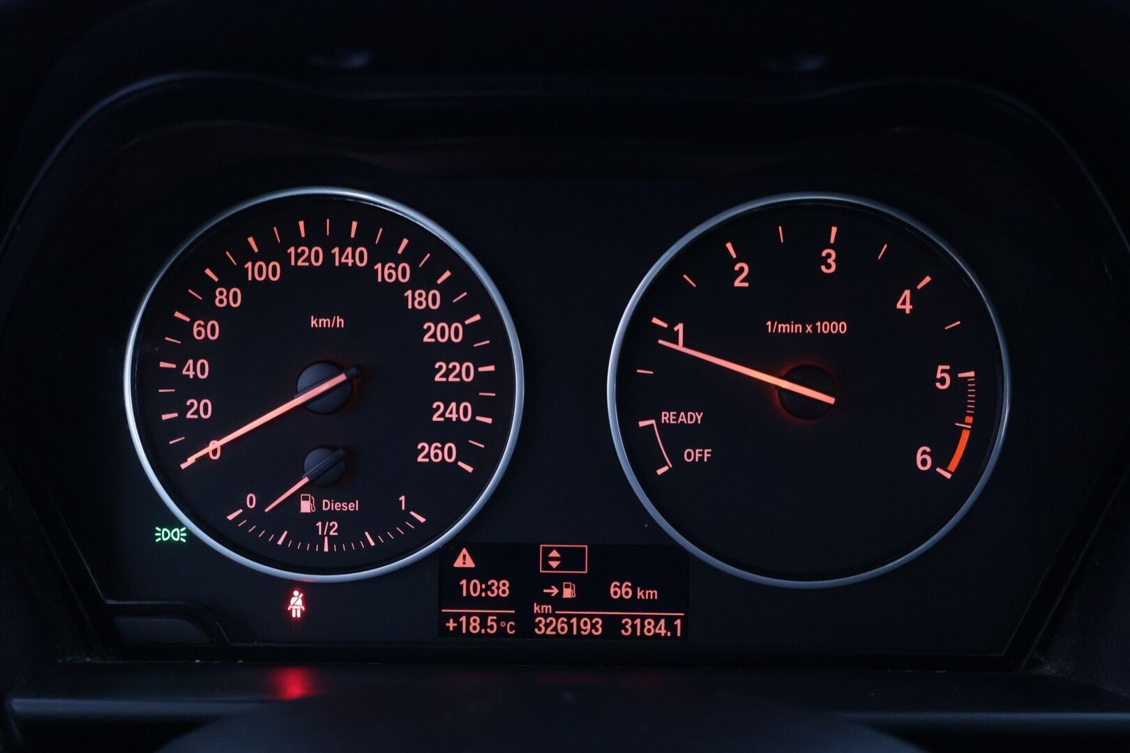 BMW 120 2012 F20 TwinPower Turbo Business *YritysOutlet - Myydään vain yrityksille* Kahdet renkaat / Vakkari - *YritysOutlet - Myydään vain yrityksille* Kahdet renkaat / Vakkari 