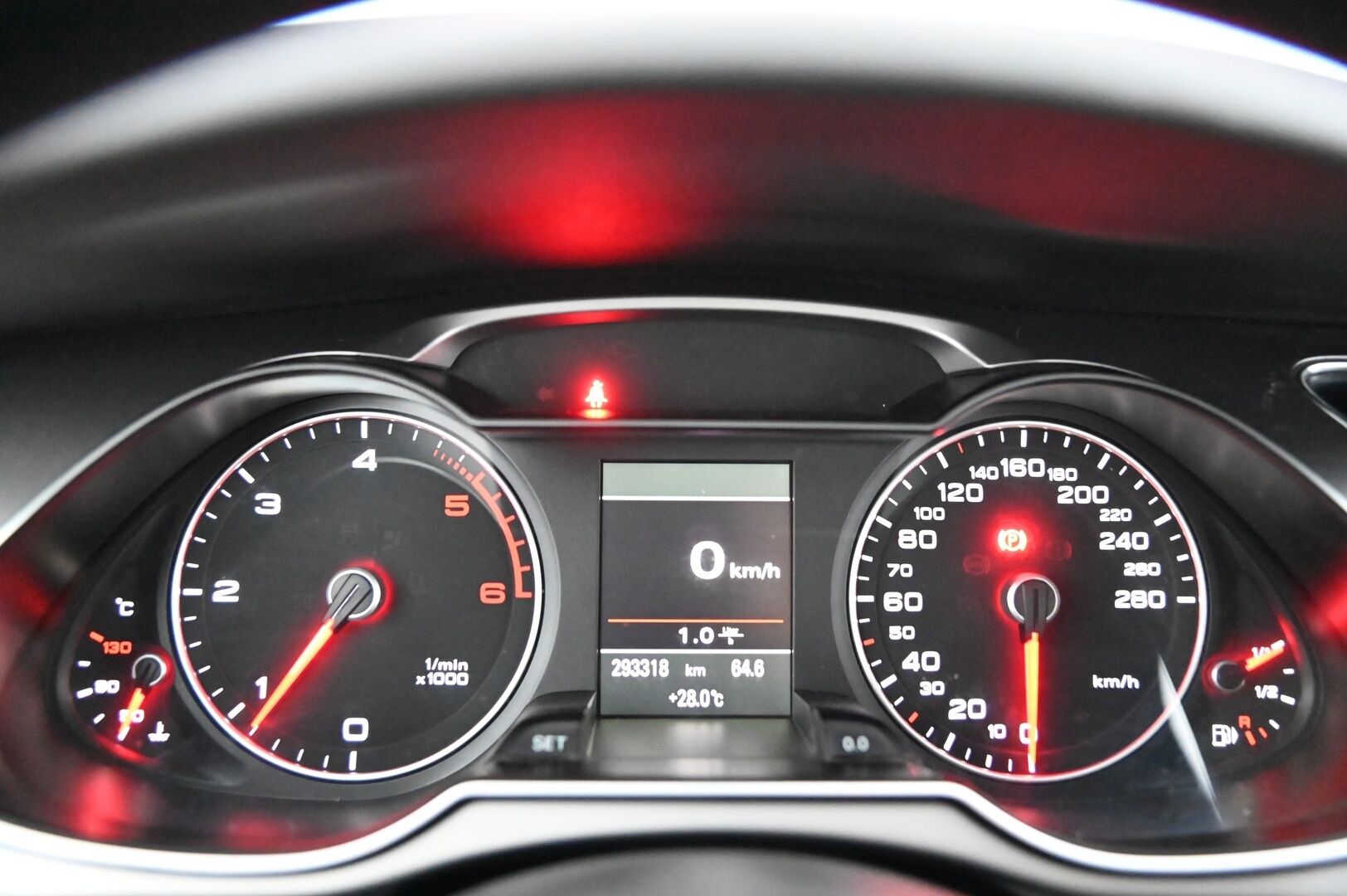 Audi A4 2012 Sedan Business 2,0 TDI 130 kW quattro *Myydään huutokaupat.com*