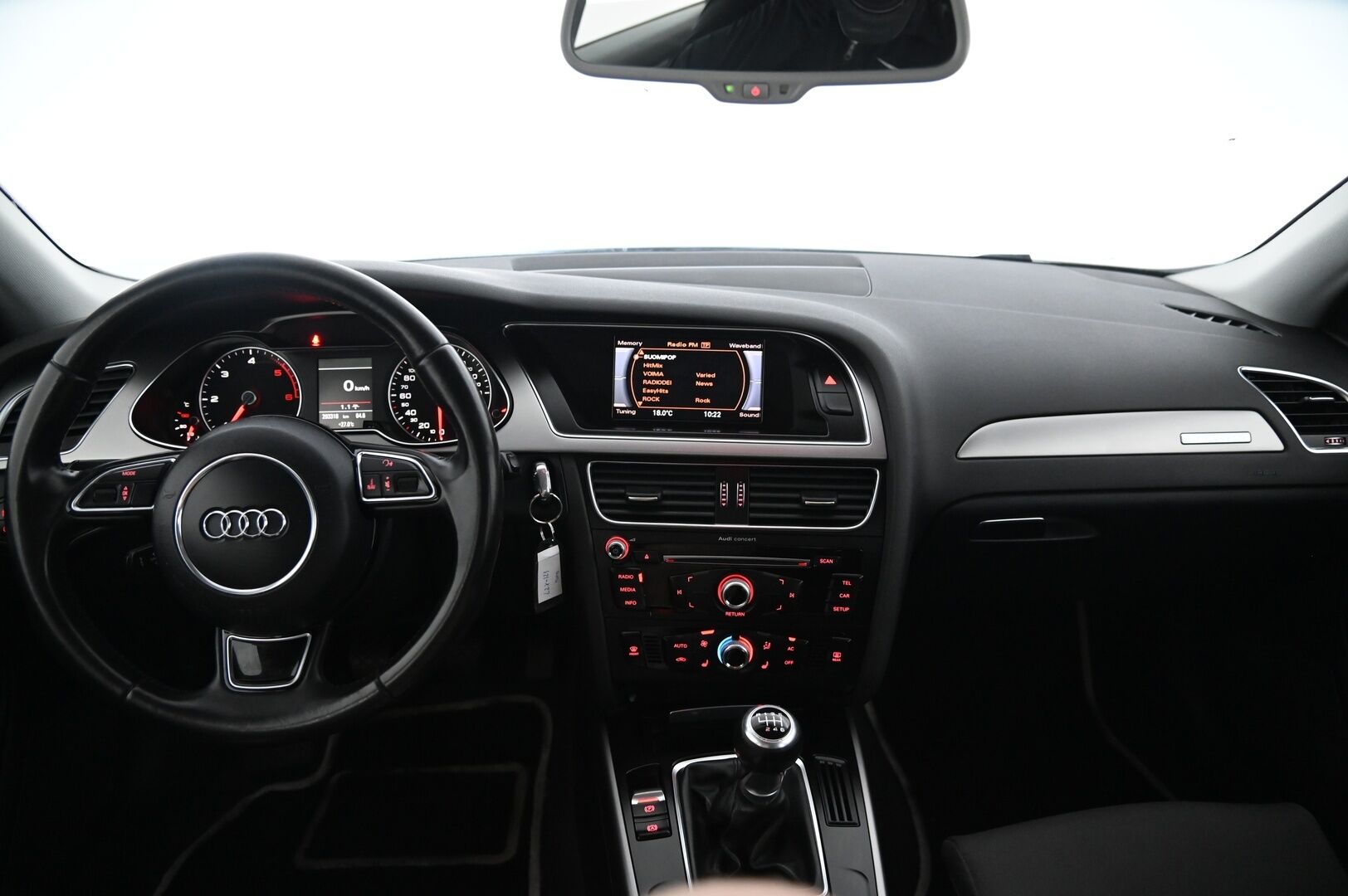 Audi A4 2012 Sedan Business 2,0 TDI 130 kW quattro *Myydään huutokaupat.com*
