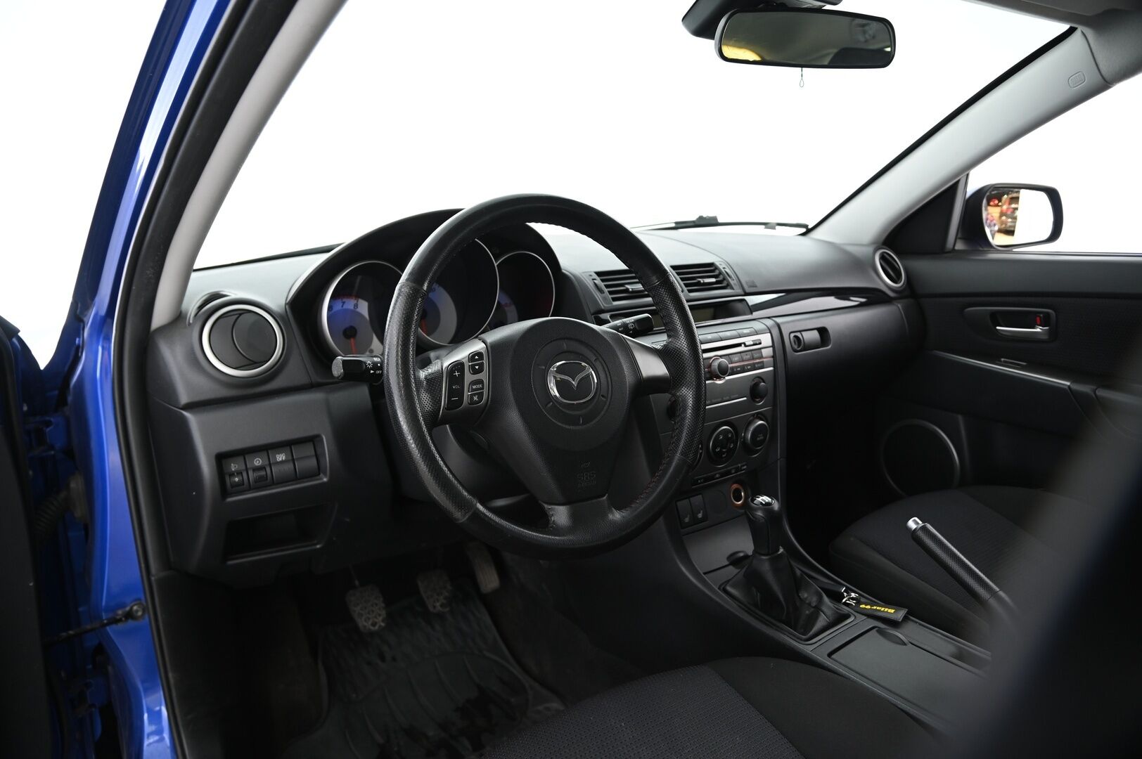 Mazda Mazda3 2008 5HB 1,6 Touring 5MT 5d N56 - https://huutokaupat.com/kohde/5571066/mazda-mazda3-5hb-1-6-touring-katso-video-2008
