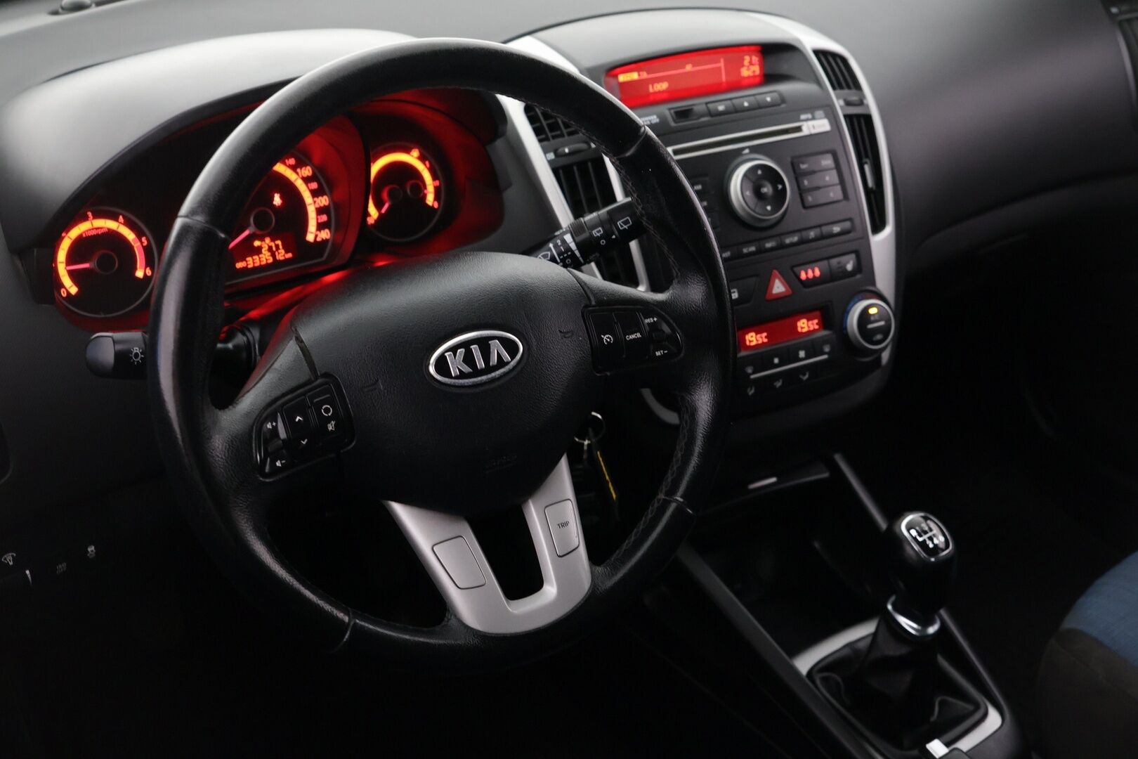 Kia cee'd 2010 1,6 CRDi ISG Active SW EcoDynamics - *YritysOutlet - Myydään vain yrityksille* | Vakkari | 'Kahdet renkaat