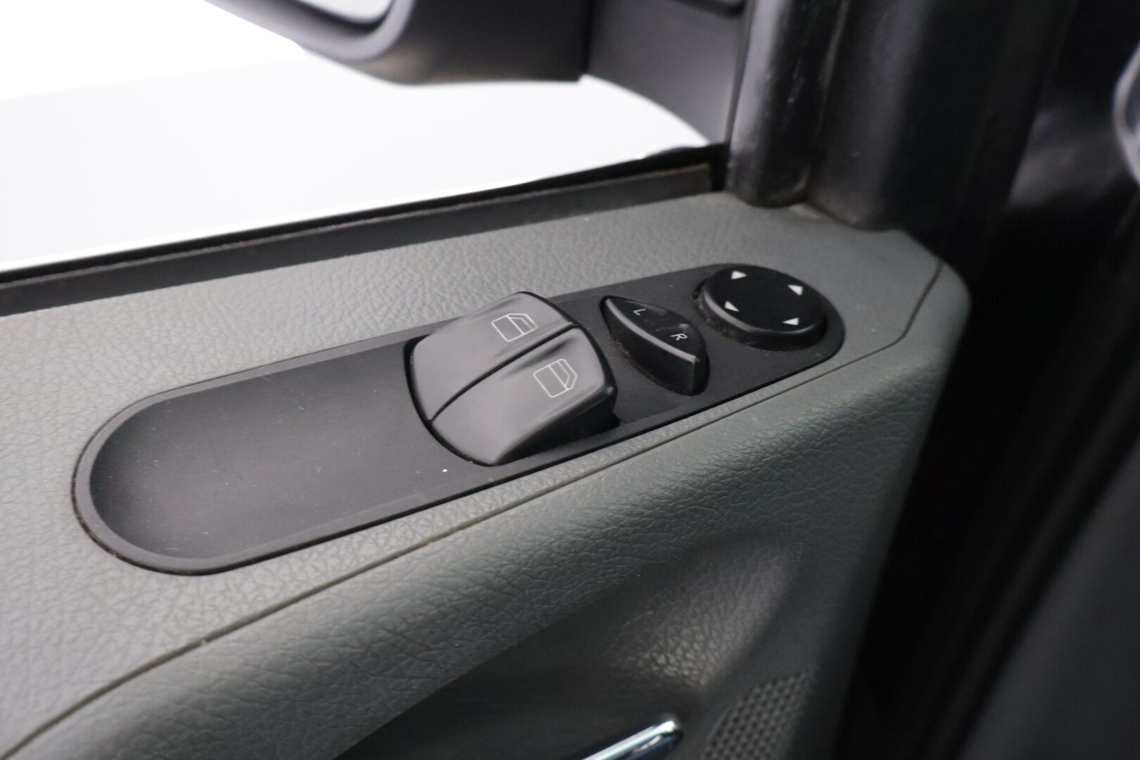 Mercedes-Benz Vito 2010 115CDI -2,94/34KB pitkä A3 Aut. *YritysOutlet - Myydään vain yrityksille* - *YritysOutlet - Myydään vain yrityksille*