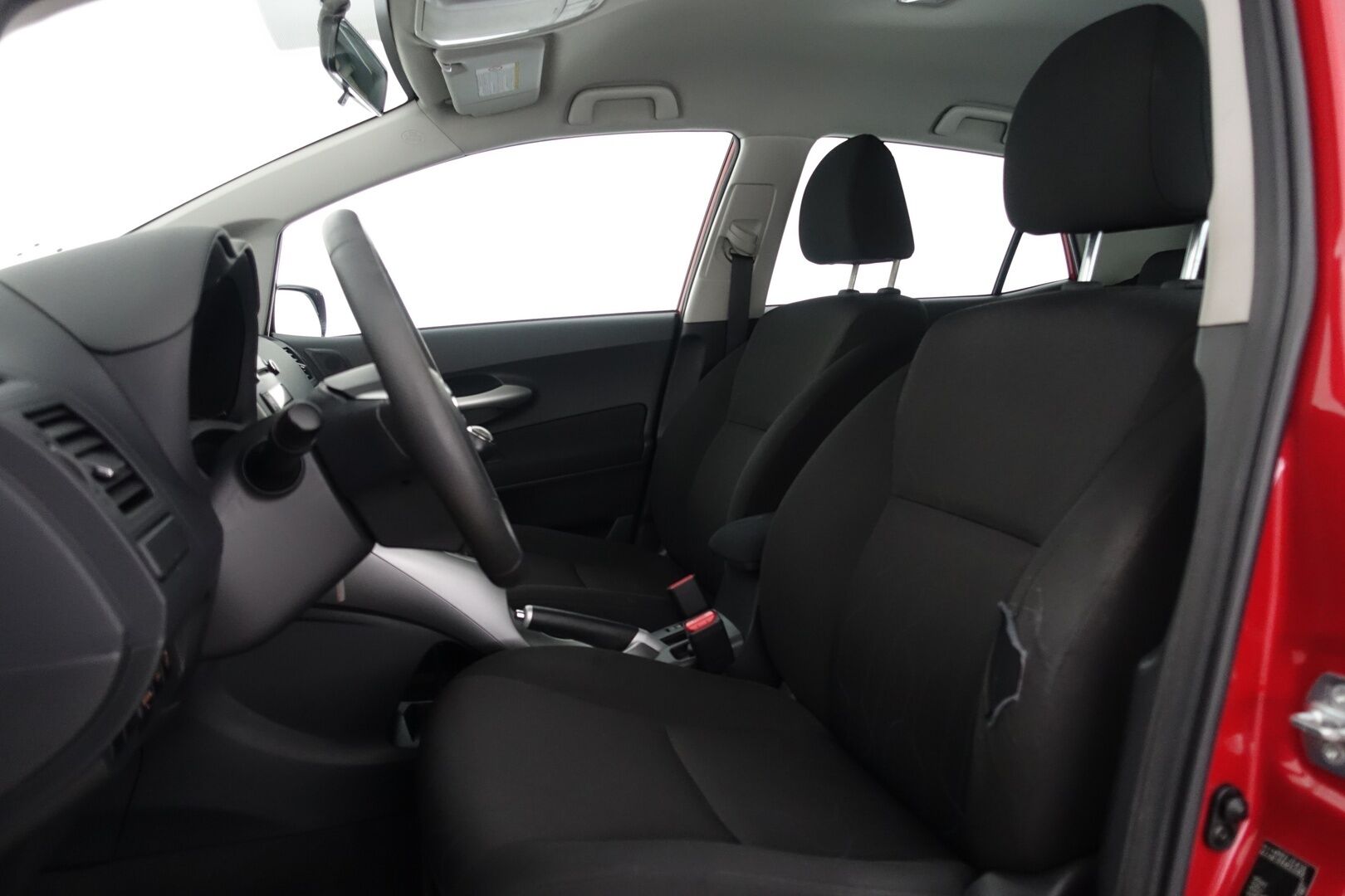 Toyota Auris 2010 1,33 Dual VVT-i Stop & Start Linea Terra 5ov - | 1-OM | Suomi-Auto | Lohkolämmitin sisäpistokkeella | 2 Renkaat | Isofix | 