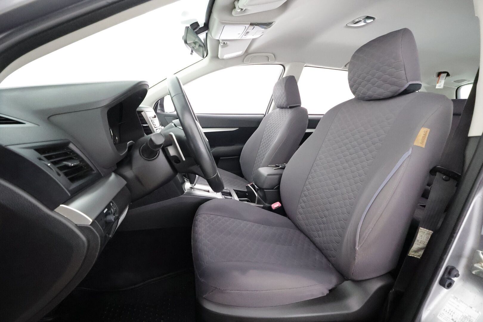 Subaru Outback 2012 2,5i VA CVT - | Koukku | Xenon | Sähköpenkki | Lohko+sisälämmitin | Vakkari | Aut. ilmastointi | BT handsfree | AUX | 2x renkaat aluin | 