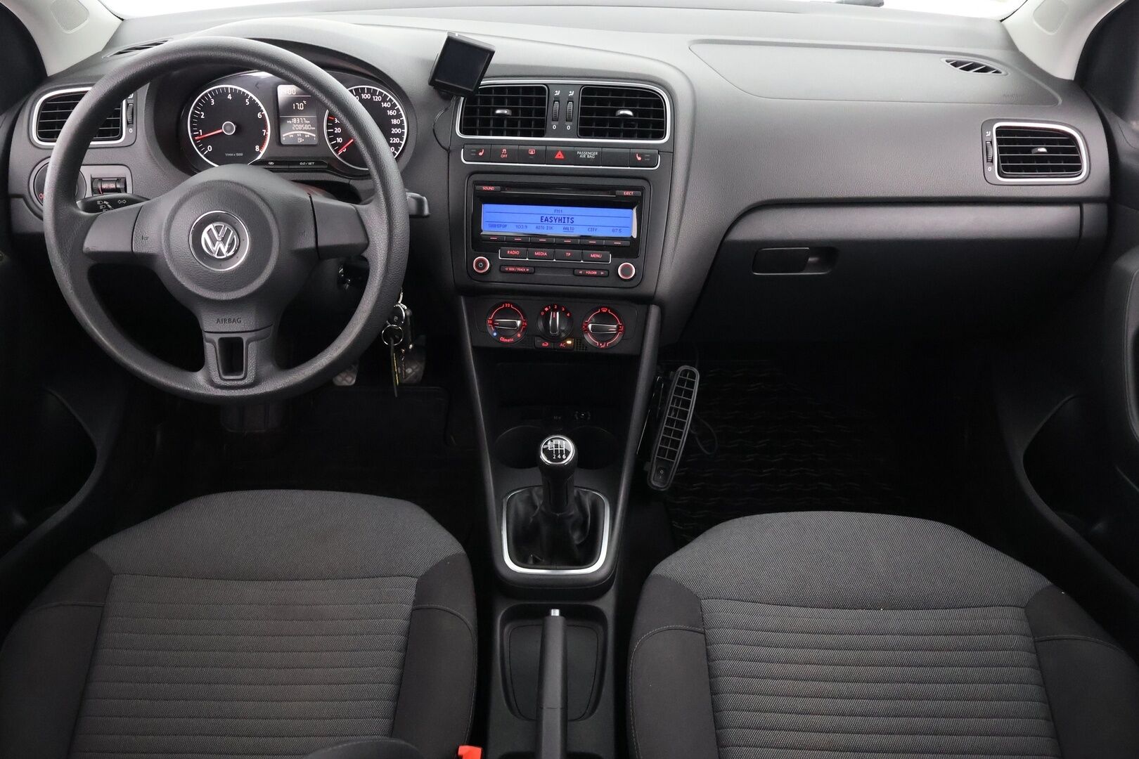 Volkswagen Polo 2011 Comfortline 1,2 TSI 77 kW (105 hv) 4-ovinen YritysOutlet - Myydään vain yrityksille - YritysOutlet - Myydään vain yrityksille