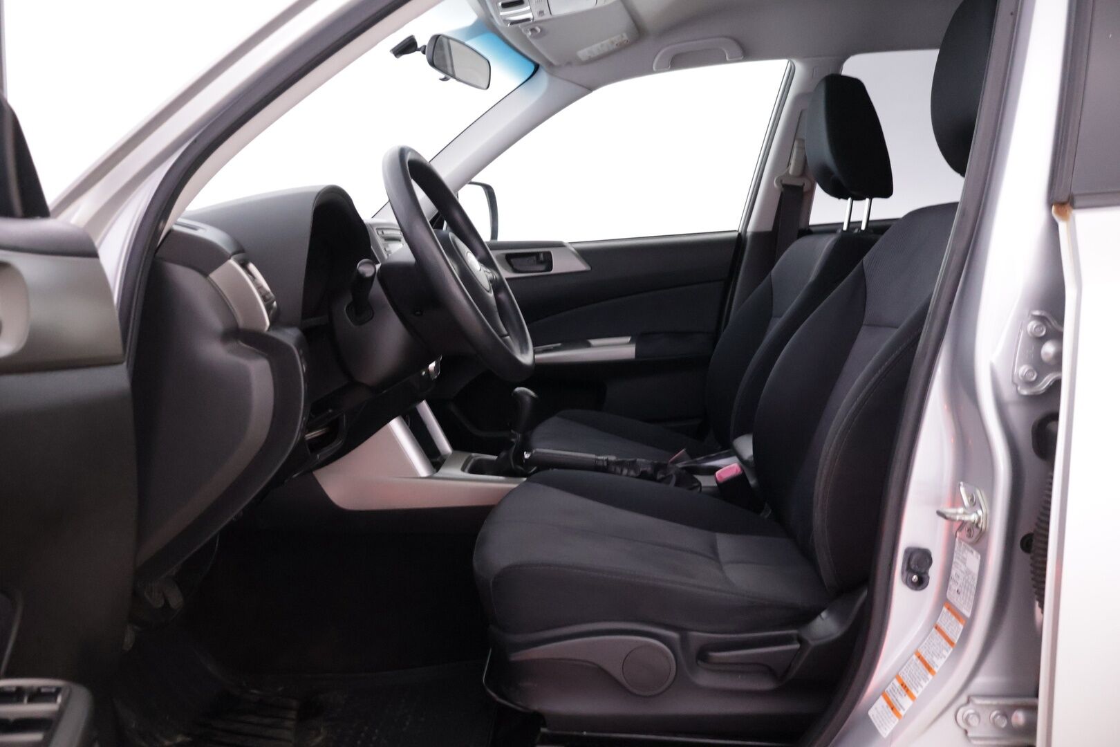 Subaru Forester 2010 X BR 4WD Manuaali - | Koukku | Vakkari | Lohko | Autoilmastointi | LED-lisävalo | Kahdet renkaat | Suomi-auto |