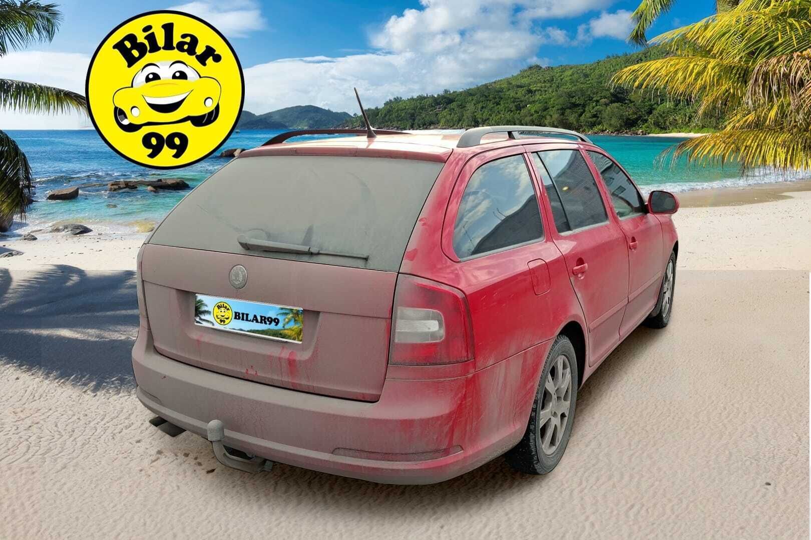 Skoda Octavia 2011 Combi 2,0 TDI 170 RS / AITO RS / Vetokoukku / Kahdet renkaat aluvanteilla - *YritysOutlet - Myydään vain yrityksille*