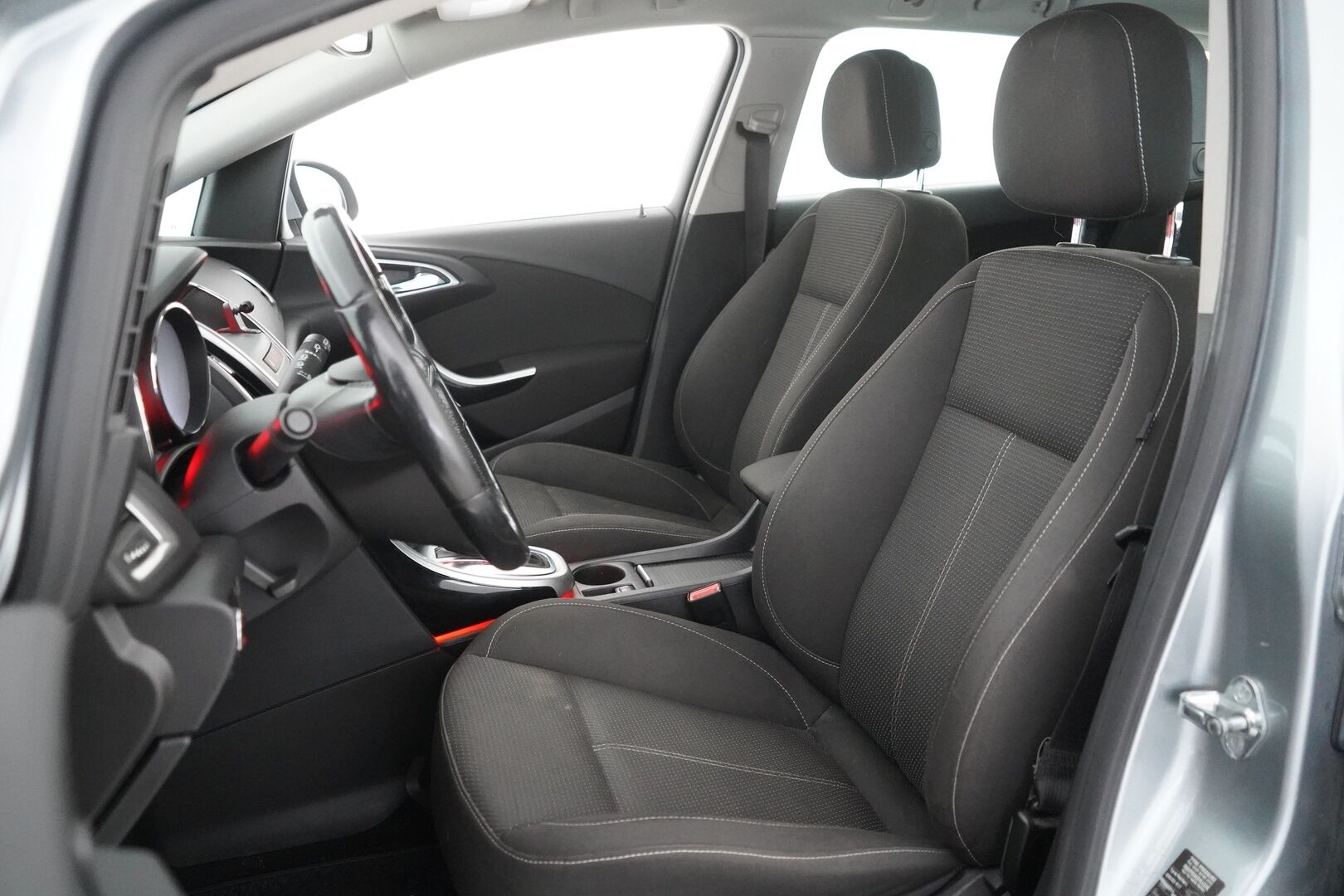 Opel Astra 2011 Sport Tourer Sport 1,6 Turbo 132kW AT6 - YritysOutlet - Myydään vain yrityksille