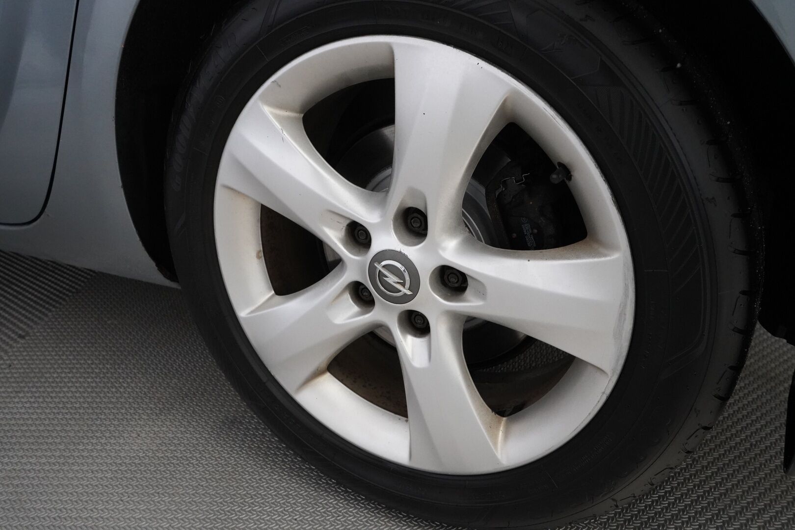 Opel Astra 2011 Sport Tourer Sport 1,6 Turbo 132kW AT6 - YritysOutlet - Myydään vain yrityksille