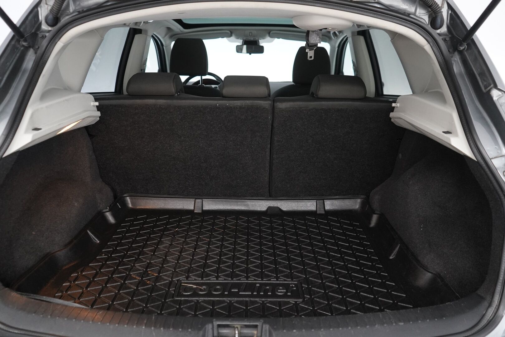 Nissan Qashqai 2011 2,0L Tekna 2WD CVT 17" MY11 *Kamera / Koukku / Navi / BOSE / Panorama* - Suomi-auto / Kahdet hyvät renkaat / Seuraava katsastus 07/2026