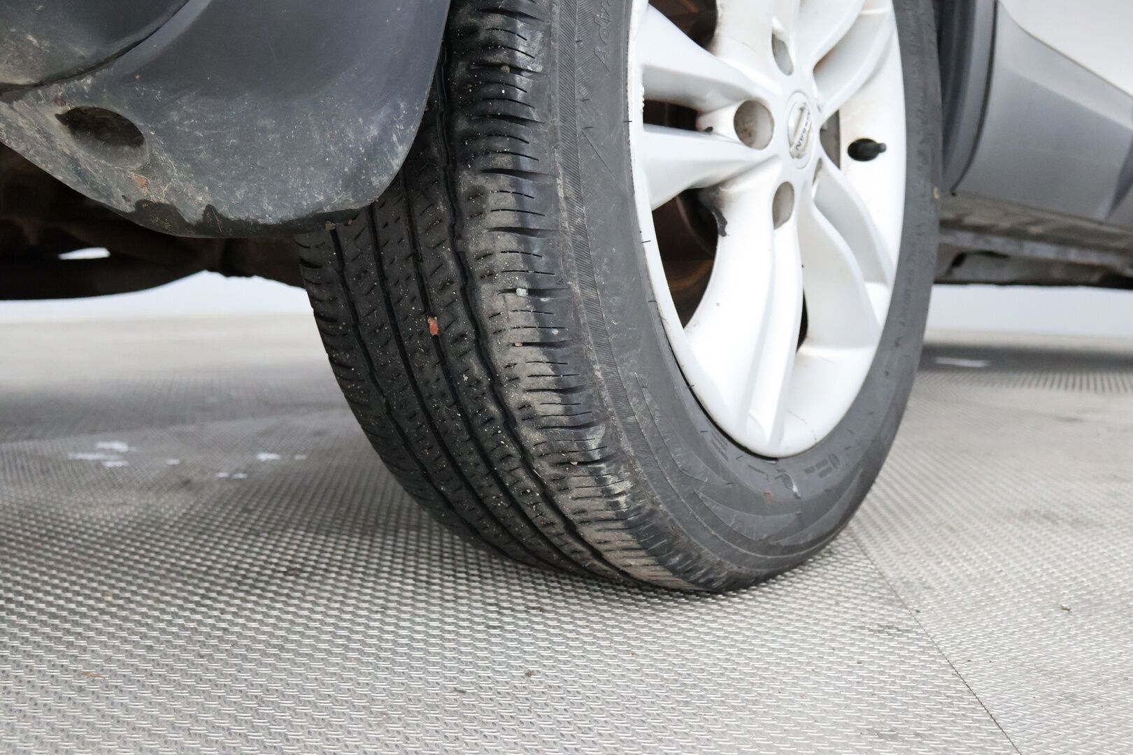 Nissan Qashqai+2 2011 1,5dCi DPF Acenta 2WD 6M/T MY11 - Myydään Huutokaupat.com:issa eniten tarjoavalle! 
