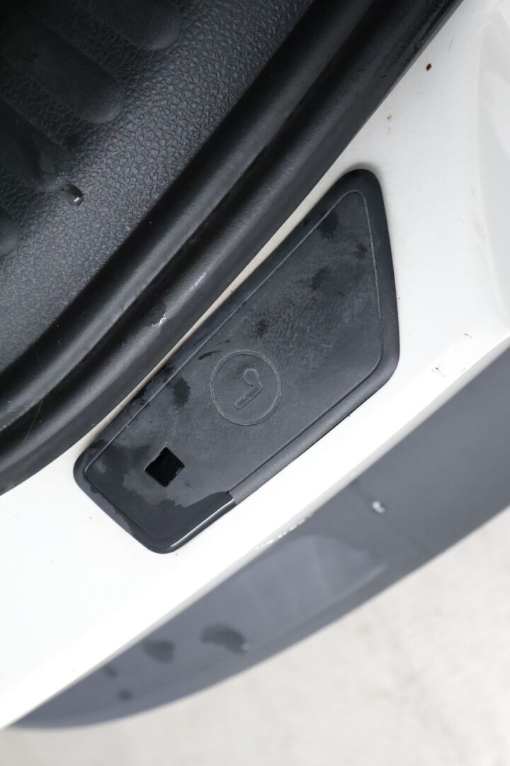 Volkswagen Tiguan 2012 Sport & Style 2,0 TDI 103 kW (140 hv) BlueMotion Technology 4MOTION DSG-aut **1.Om Suomi-auto / Webasto / Vetokoukku / Kangas-Alcantara / Vakionopeudensäädin * - 1.Omisteinen Suomi-auto / Juuri katsastettu / Jakohihna juuri vaihdettu / 2 renkaat / Webasto / Vetokoukku * - Osta nyt, maksa vasta ensi vuonna