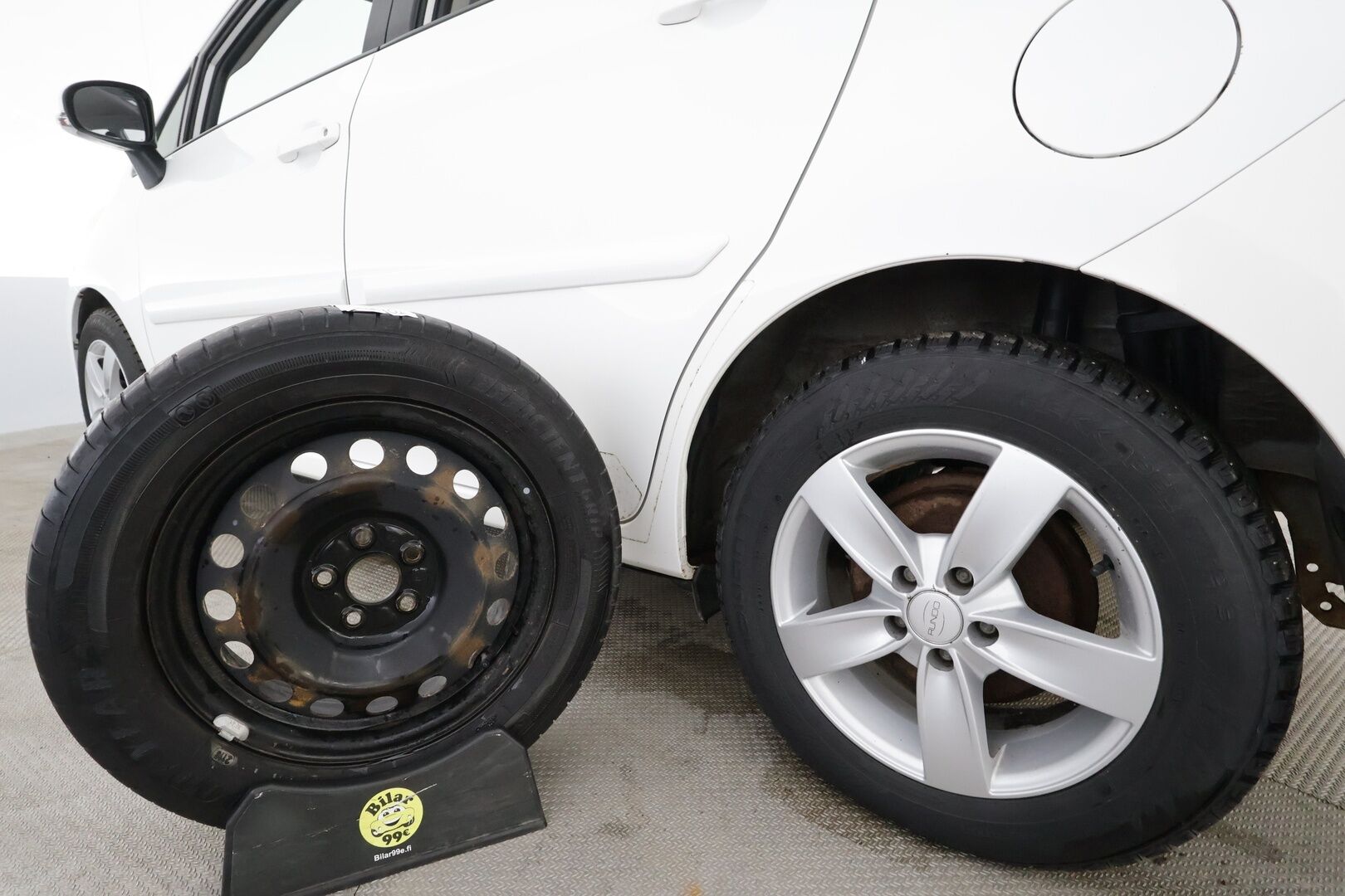 Toyota Verso-S 2011 1,33 Dual VVT-i Stop & Start Linea Sol * Webasto / P.kamera / 2xRenkaat / Suomi-auto / Bluetooth *