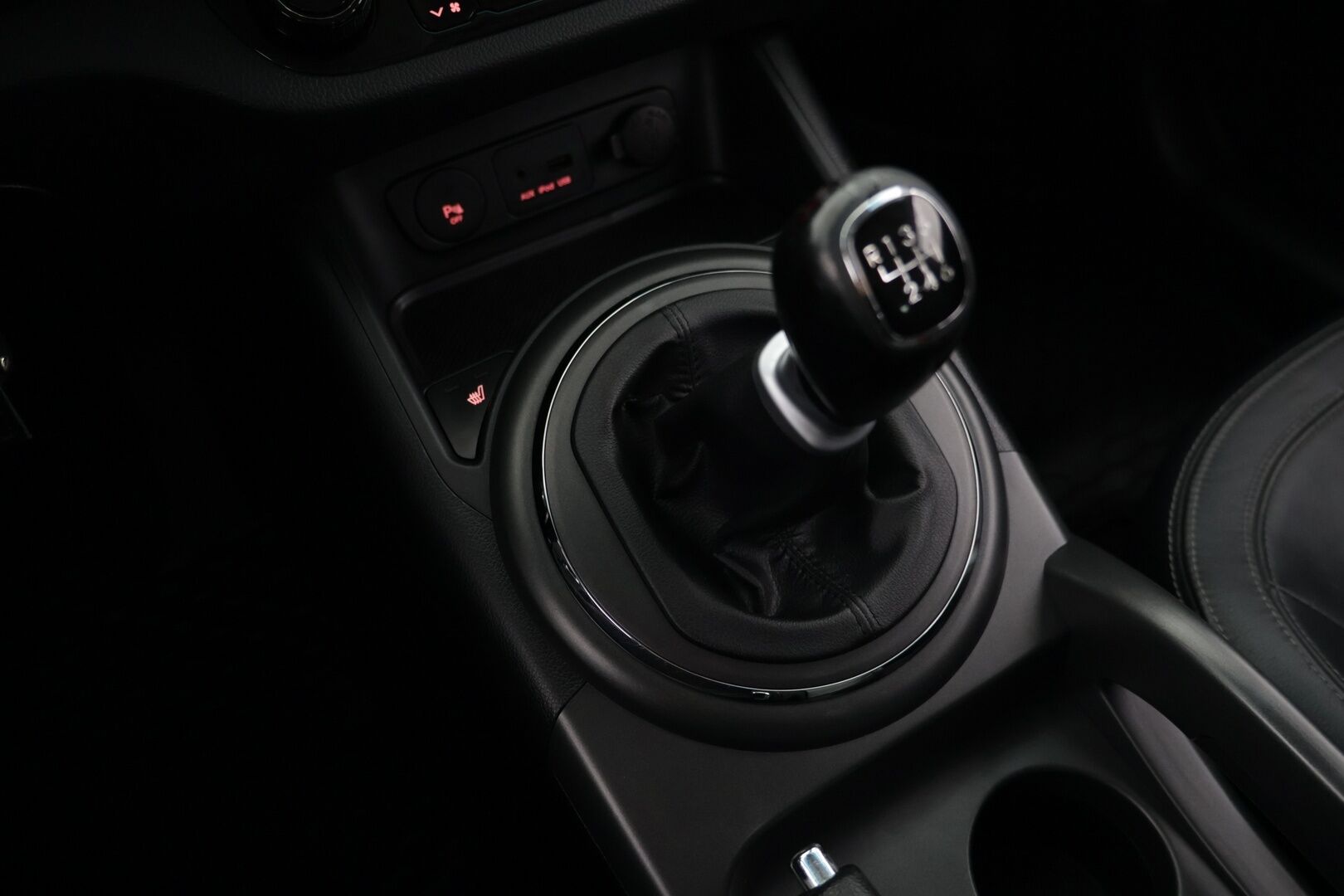 Kia Sportage 2013 1,6 ISG Urban EX EcoDynamics - | Koukku! | 2x Avain | Ratinlämmitin! | Vakkari! |