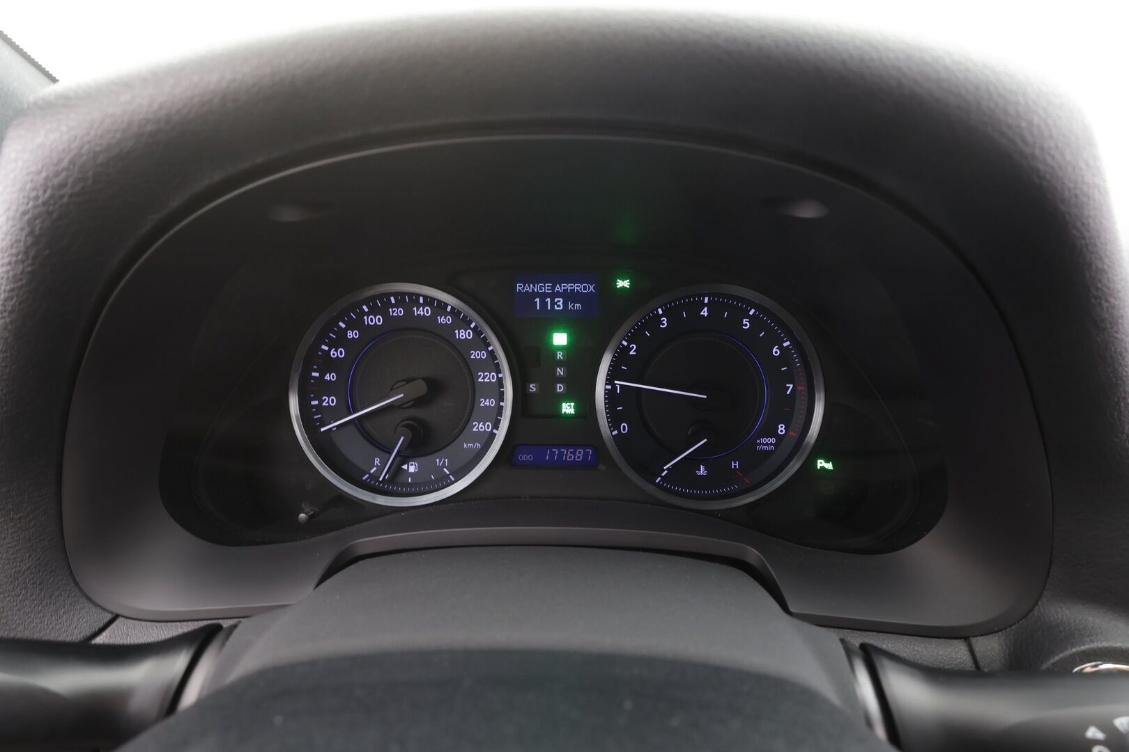 Lexus IS 2012 250 A F-Sport - | Sähköpenkit | Nahka-alcantara | Sporttiputkisto | Xenon | P.tutka | Keyless | Huoltokirja | 2x renkaat aluin | Upea yksilö! | 