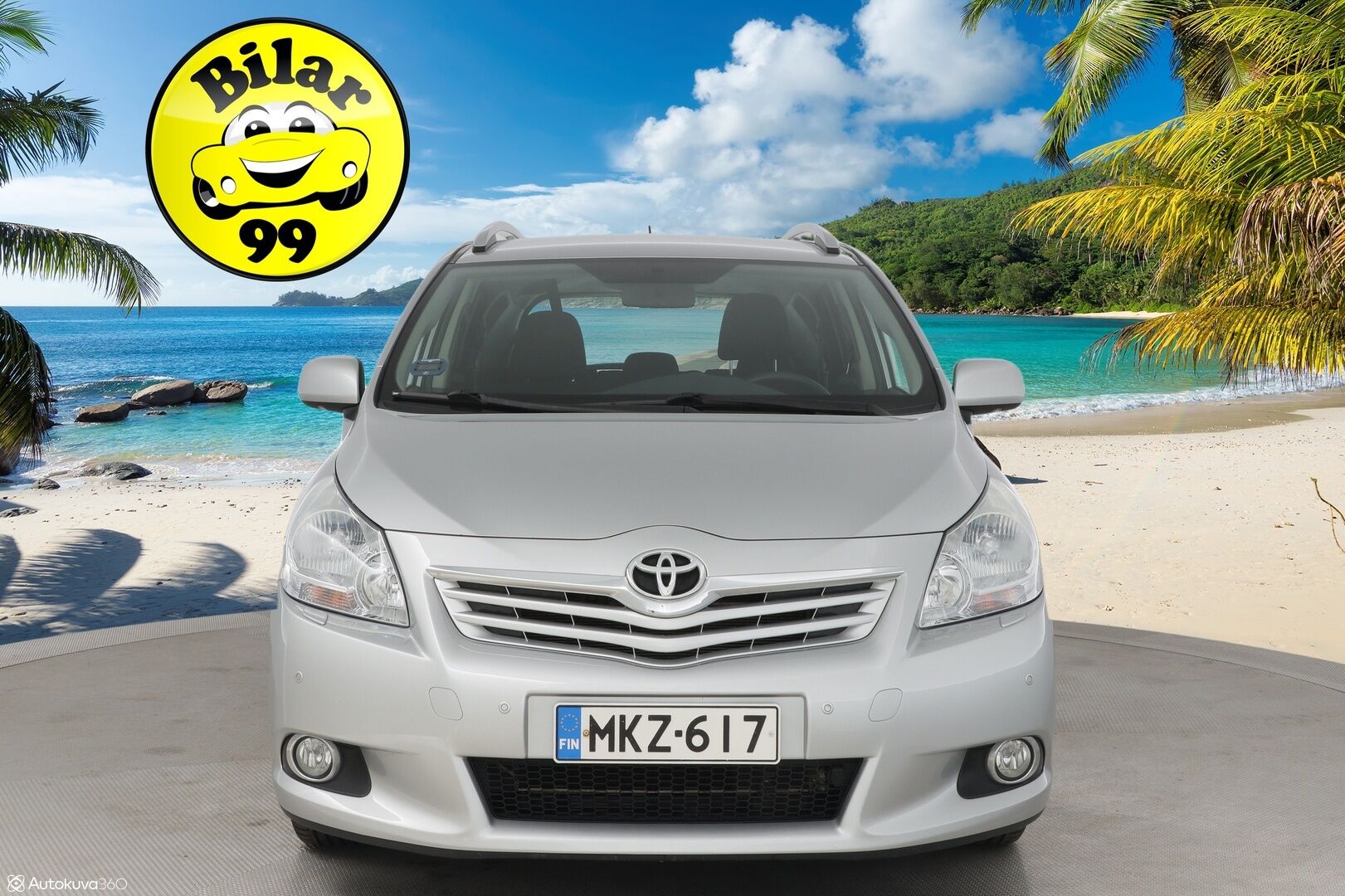 Toyota Verso 2013 1,8 Valvematic Family Multidrive S 7p - Merkkiliikkeen huoltohistoria / P-kamera / Lohko / P-tutkat / Bluetooth