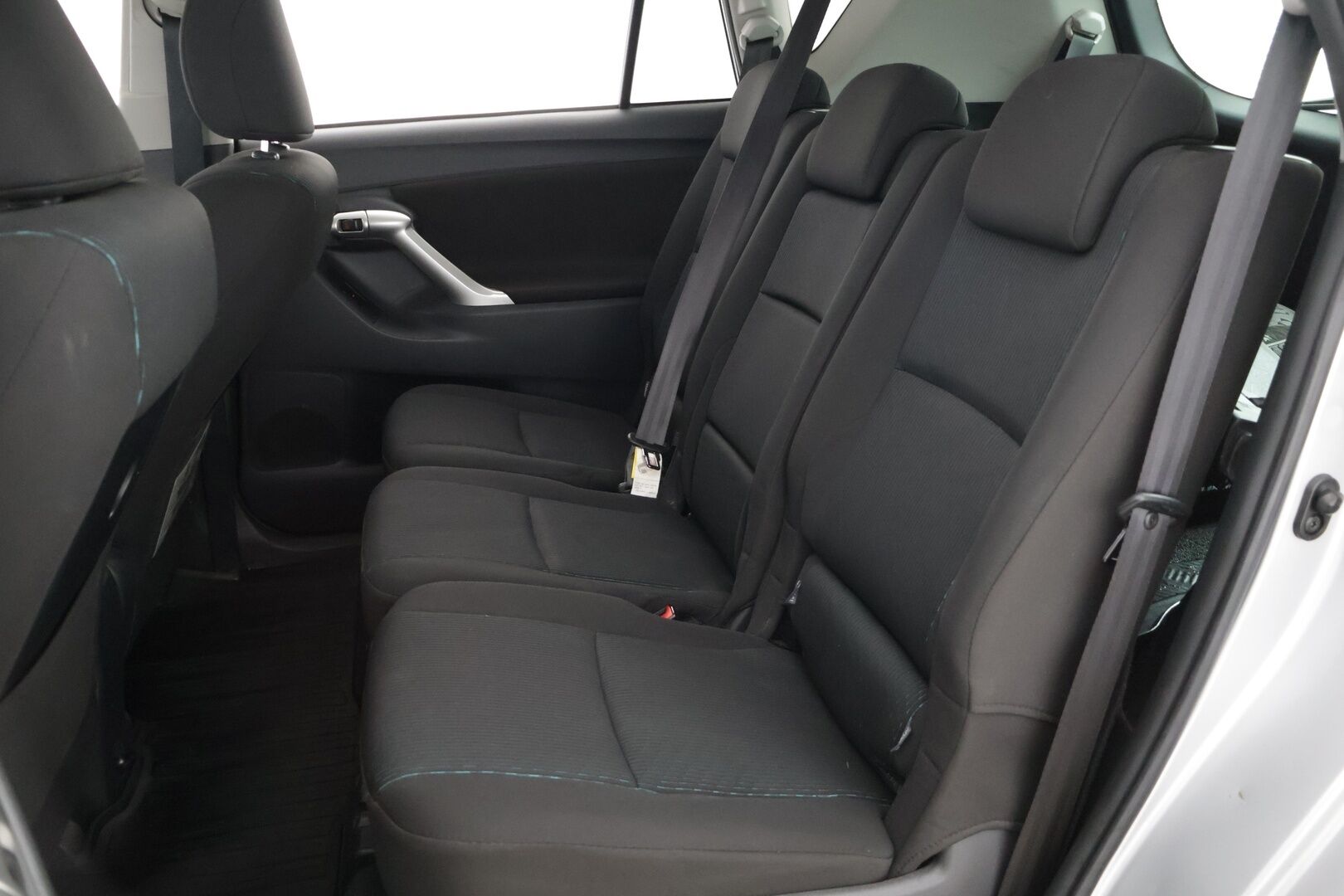 Toyota Verso 2013 1,8 Valvematic Family Multidrive S 7p - Merkkiliikkeen huoltohistoria / P-kamera / Lohko / P-tutkat / Bluetooth
