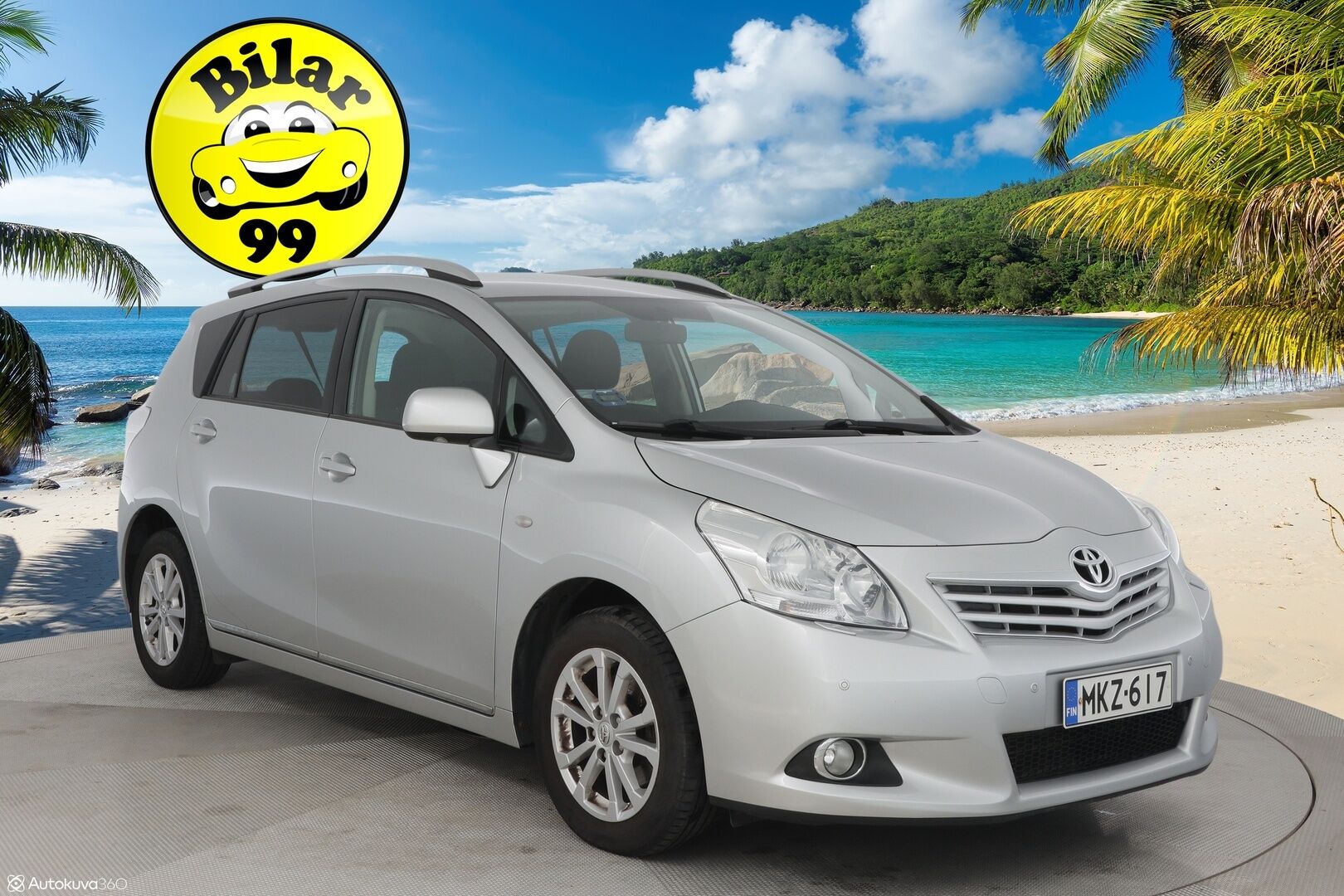 Toyota Verso 2013 1,8 Valvematic Family Multidrive S 7p - Merkkiliikkeen huoltohistoria / P-kamera / Lohko / P-tutkat / Bluetooth