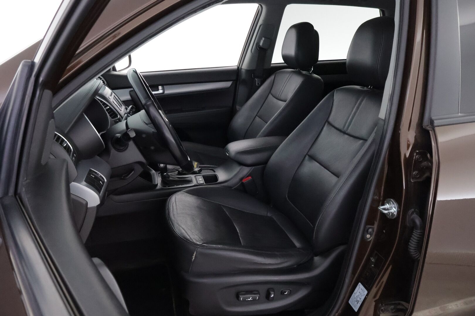 Kia Sorento 2013 2,2 CRDi AWD TX A/T 5P * Suomiauto / Vetokoukku / Ilmastoidut Nahat / Panorama / Sähköpenkit / Peruutuskamera / - Supervarusteet / 2x Hyvät renkaat aluvantein / Juuri tullut Tampereelle!