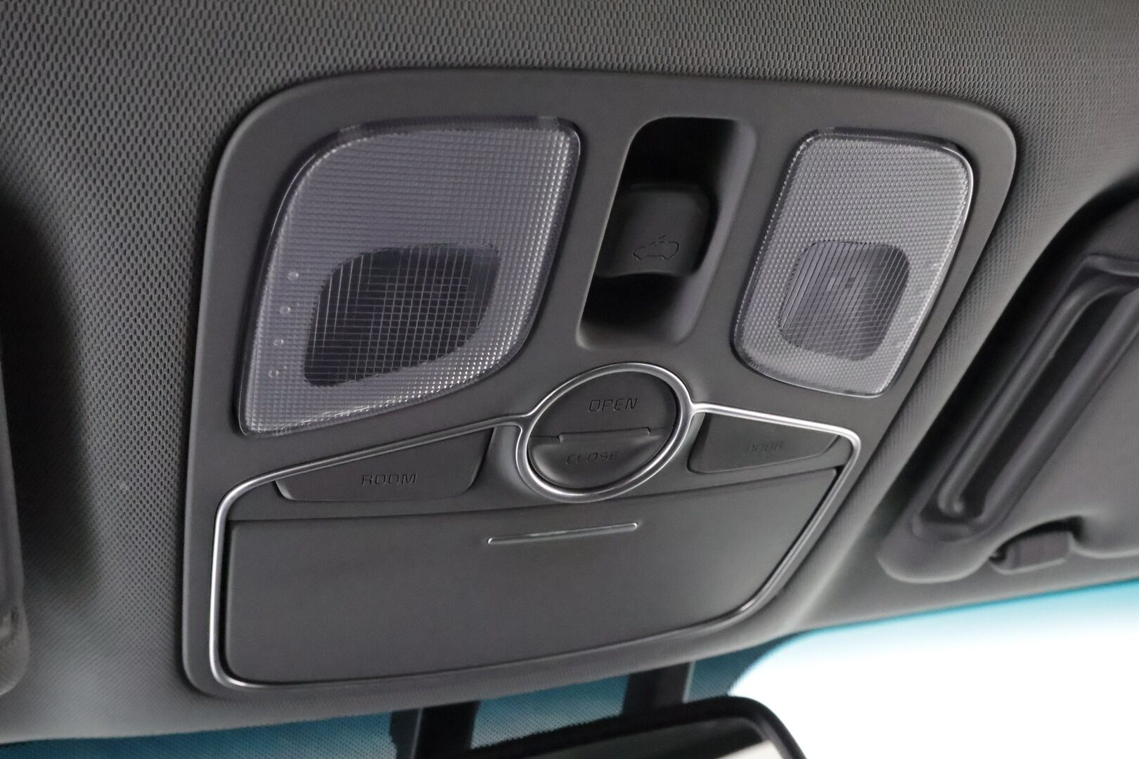 Kia Sorento 2013 2,2 CRDi AWD TX A/T 5P * Suomiauto / Vetokoukku / Ilmastoidut Nahat / Panorama / Sähköpenkit / Peruutuskamera / - Supervarusteet / 2x Hyvät renkaat aluvantein / Juuri tullut Tampereelle!