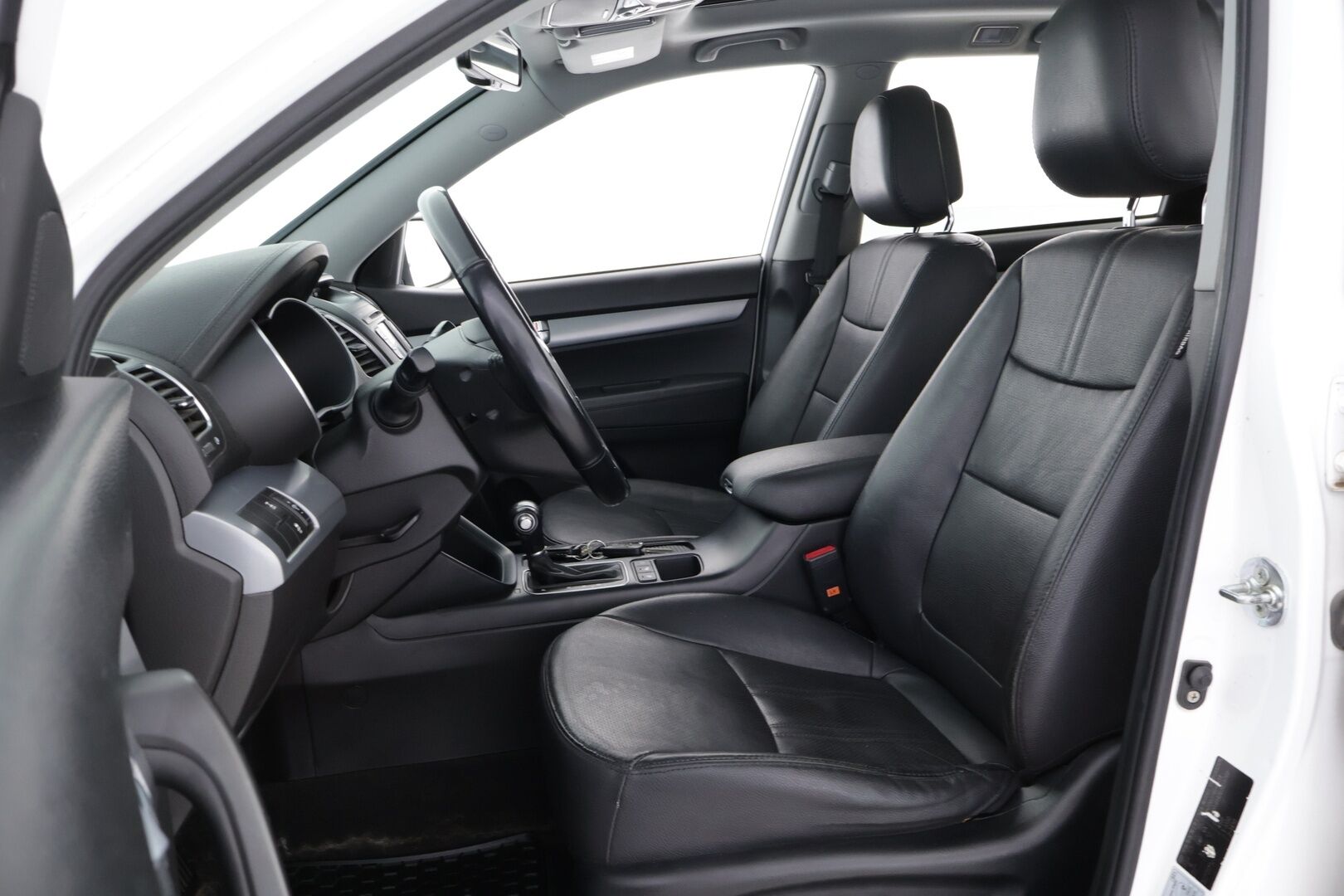 Kia Sorento 2013 2,2 CRDi AWD TX A/T 5P - Suomiauto | Panorama | Ilmastoidut Nahat | Vetokoukku | Lohko&Sisäpistoke | Peruutuskamera | Huippuvarusteet!