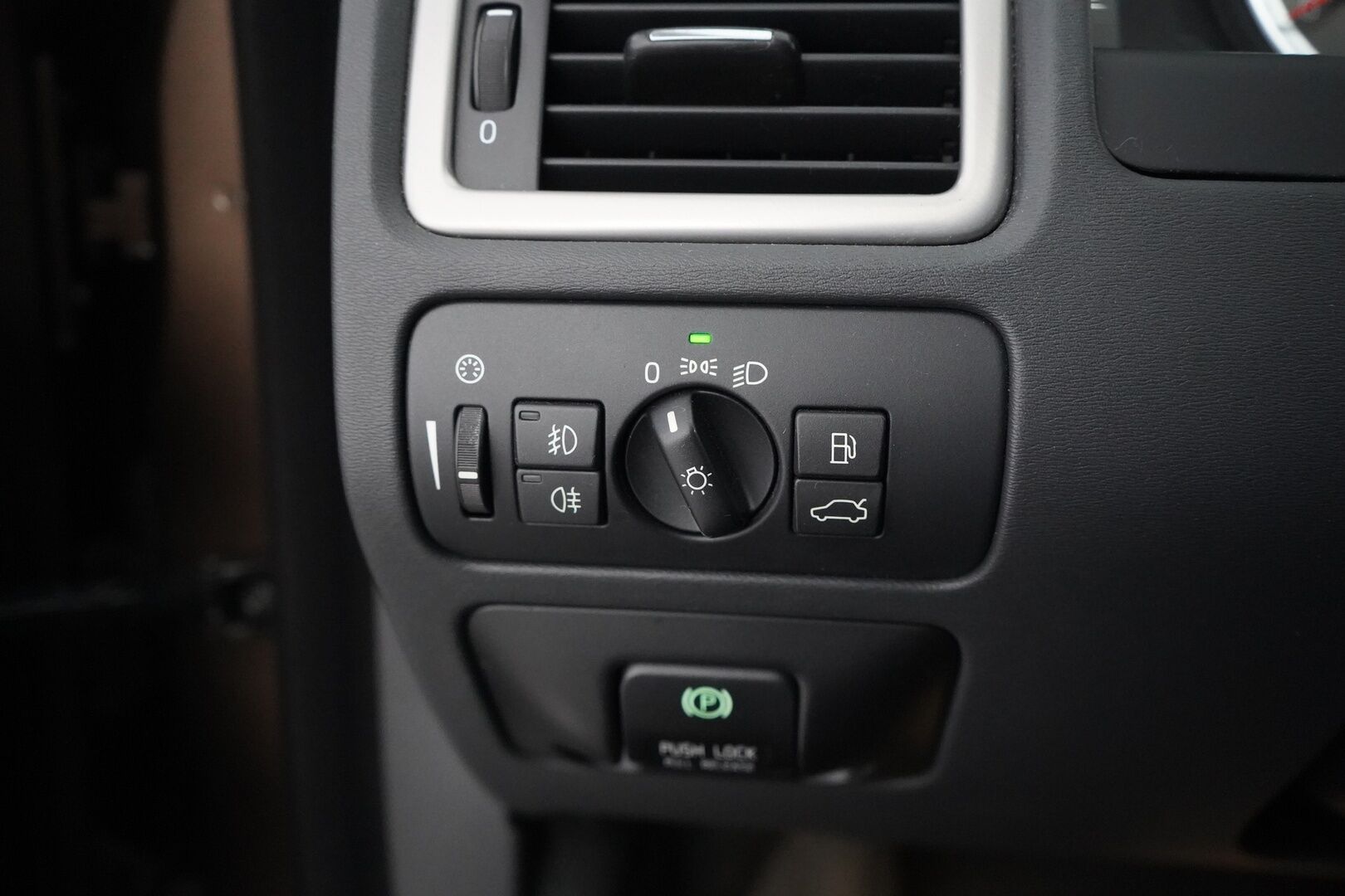 Volvo XC70 2012 D5 AWD Summum Business aut - YritysOutlet - Myydään vain yrityksille