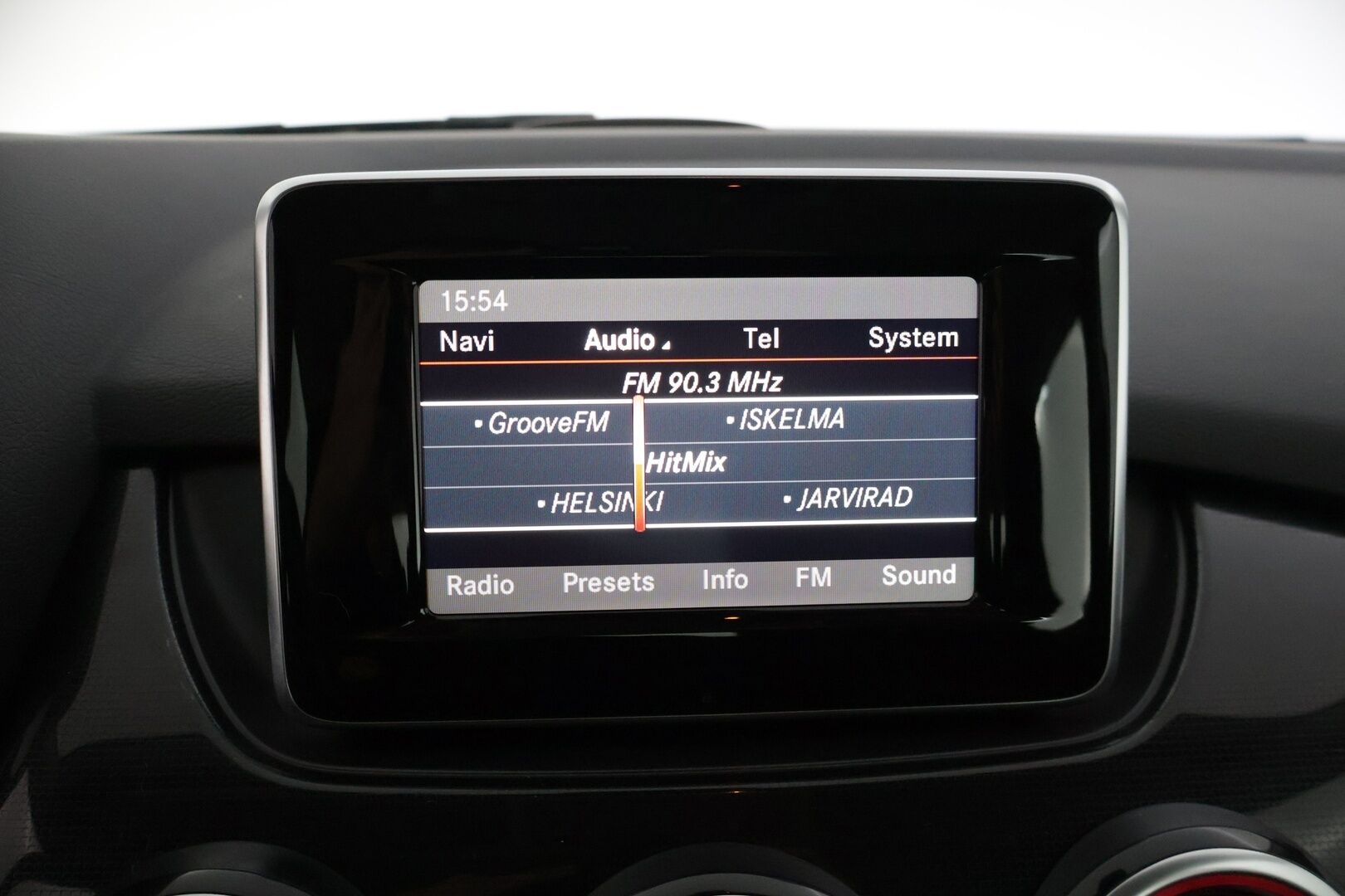 Mercedes-Benz B 2013 180 CDI BE A Premium Business - Suomiauto / Vakkari / Navigointi / Lohko & Sisäpistoke / Peruutustutkat / Upeasti huollettu / Siisti ikäisekseen! - HULLUT AVAJAISHULINAT KORKOTARJOUS 3,29 %