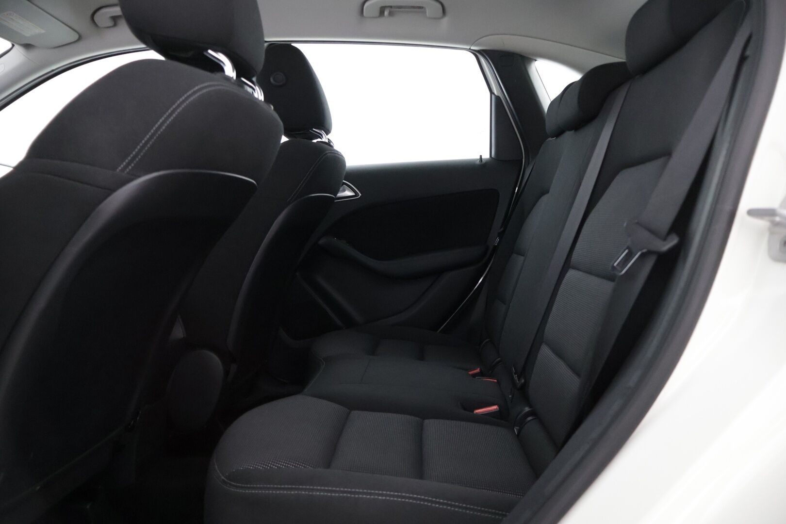 Mercedes-Benz B 2013 180 CDI BE A Premium Business - Suomiauto / Vakkari / Navigointi / Lohko & Sisäpistoke / Peruutustutkat / Upeasti huollettu / Siisti ikäisekseen! - HULLUT AVAJAISHULINAT KORKOTARJOUS 3,29 %