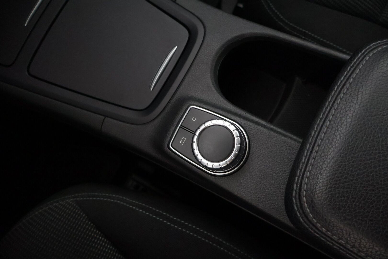 Mercedes-Benz B 2013 180 CDI BE A Premium Business - Suomiauto / Vakkari / Navigointi / Lohko & Sisäpistoke / Peruutustutkat / Upeasti huollettu / Siisti ikäisekseen! - HULLUT AVAJAISHULINAT KORKOTARJOUS 3,29 %